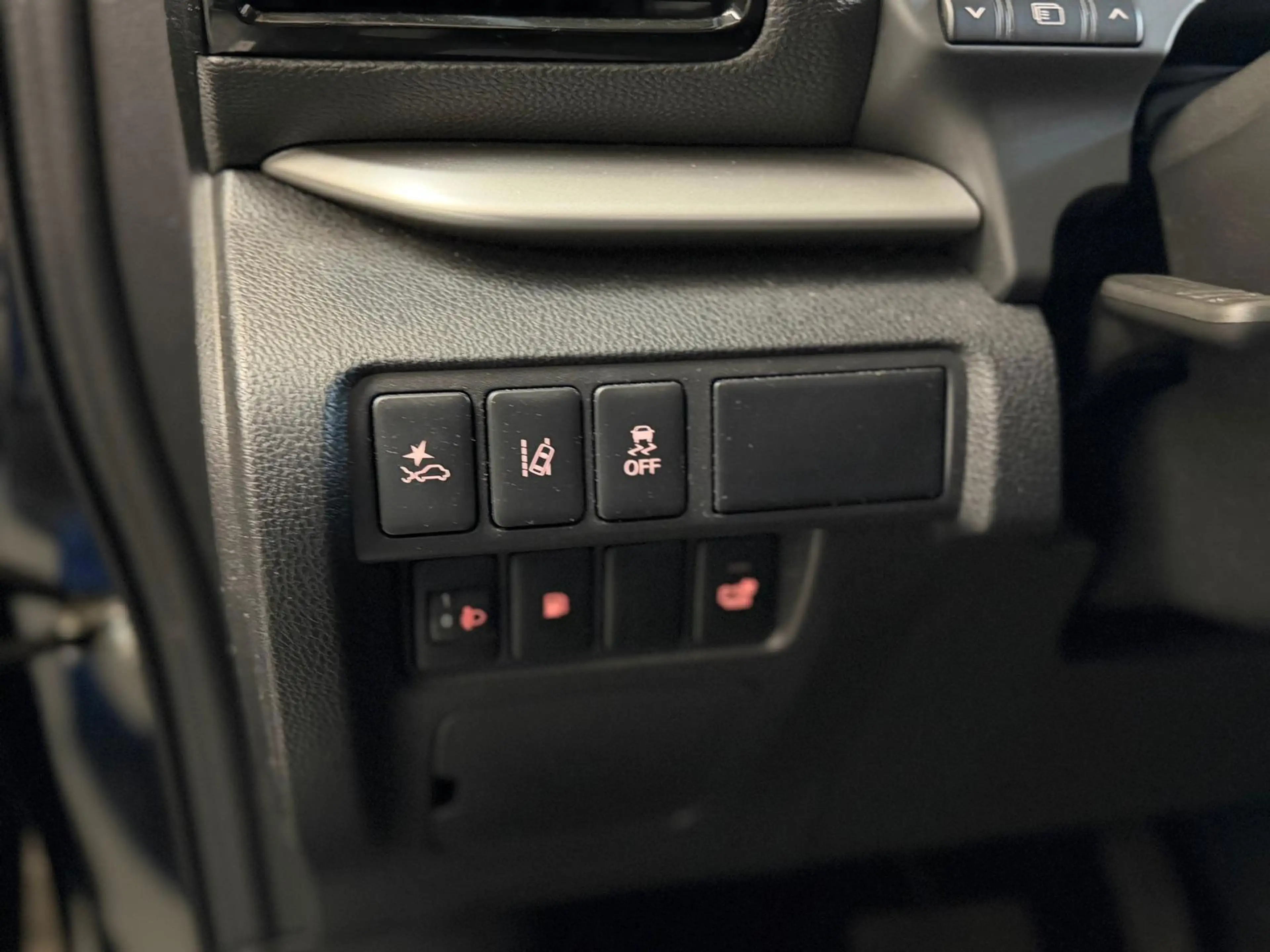 Mitsubishi Eclipse Cross 2.4 PHEV Instyle Navi, Camera, Carplay, Stoelverwa — photo 29