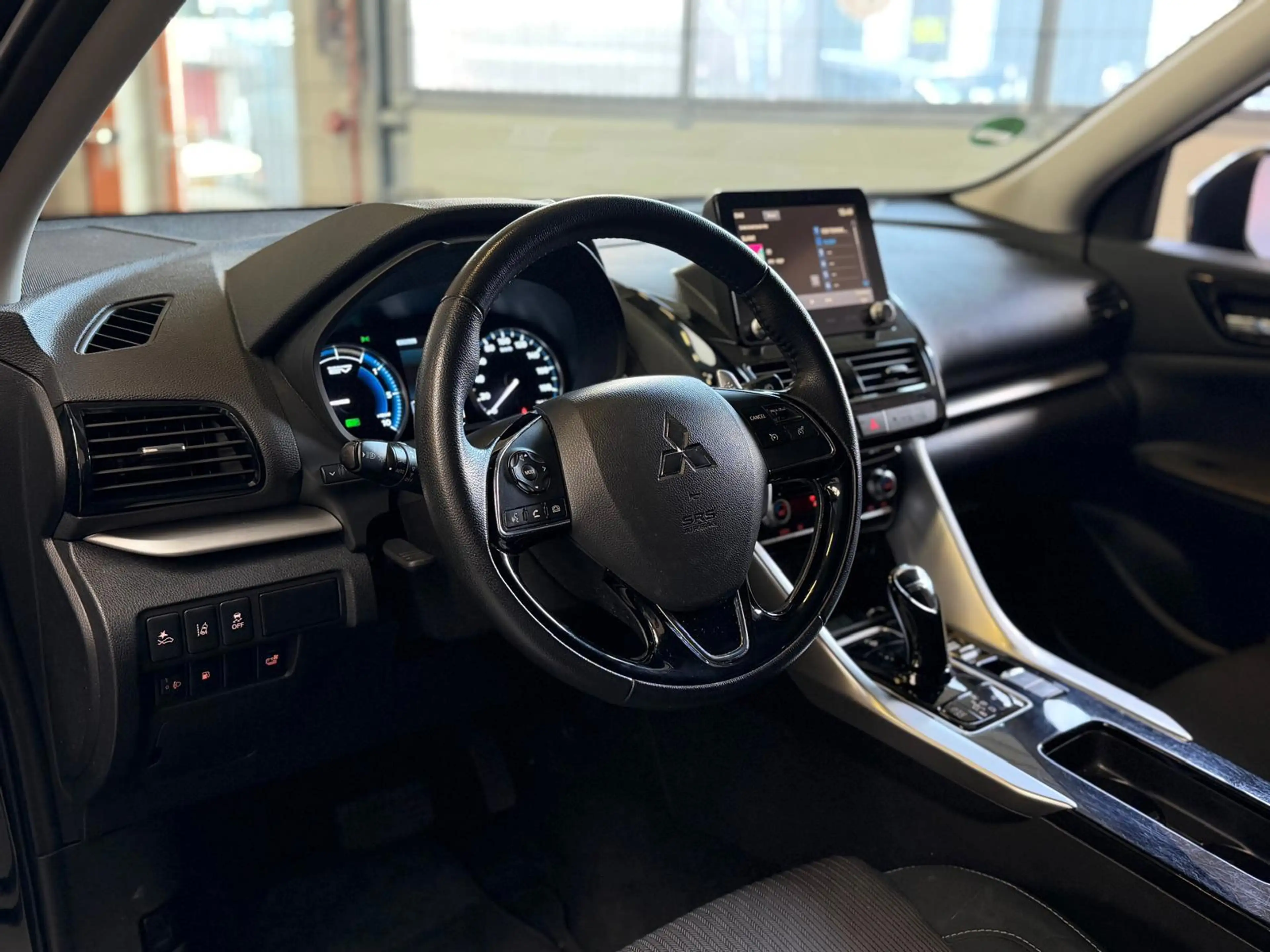 Mitsubishi Eclipse Cross 2.4 PHEV Instyle Navi, Camera, Carplay, Stoelverwa — photo 2