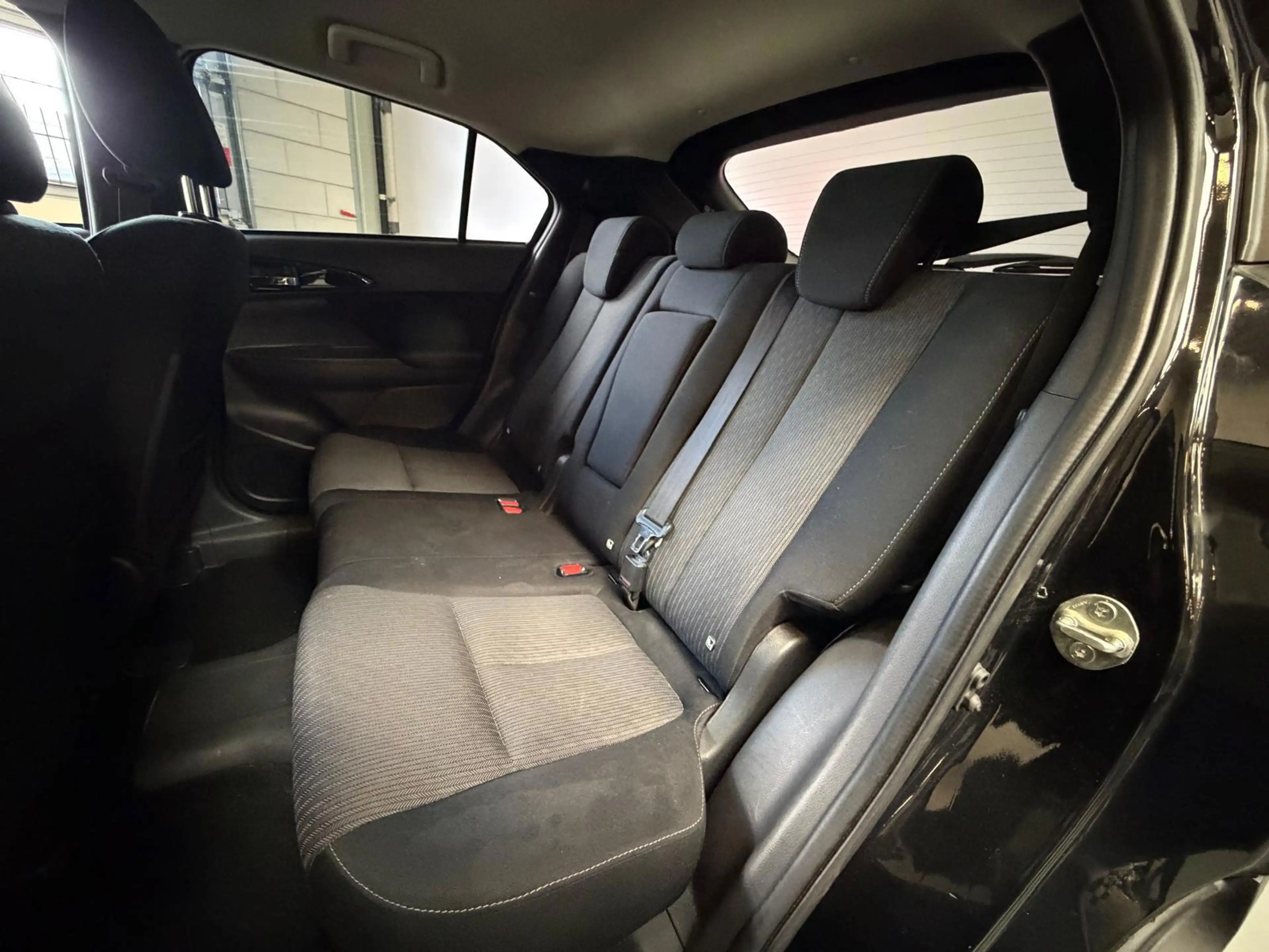 Mitsubishi Eclipse Cross 2.4 PHEV Instyle Navi, Camera, Carplay, Stoelverwa — photo 25