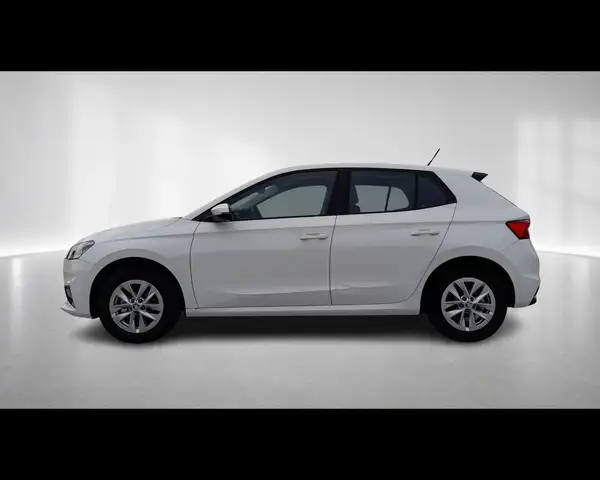 Skoda Fabia view 3