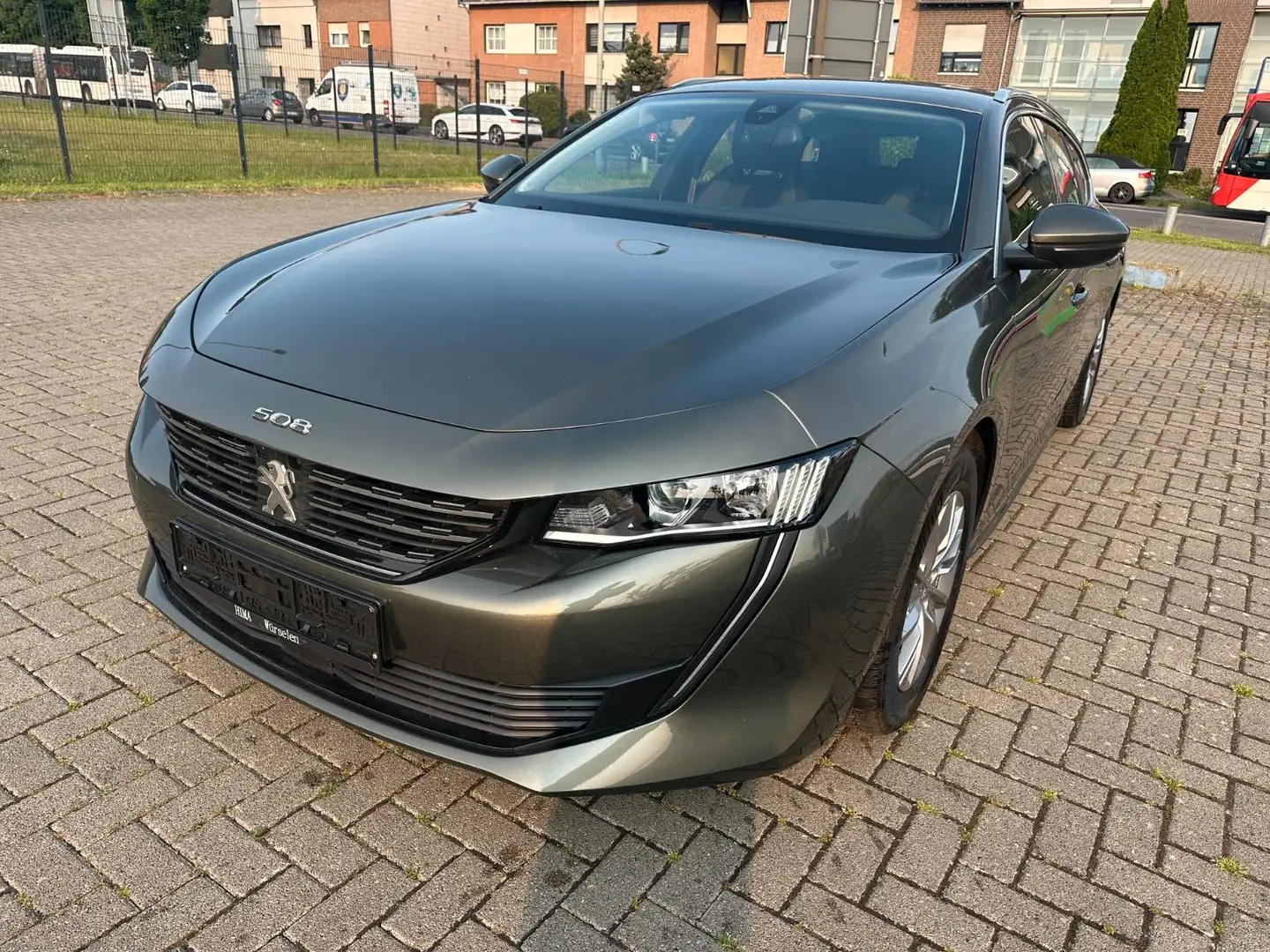 Peugeot 508 SW Active Grau - 1