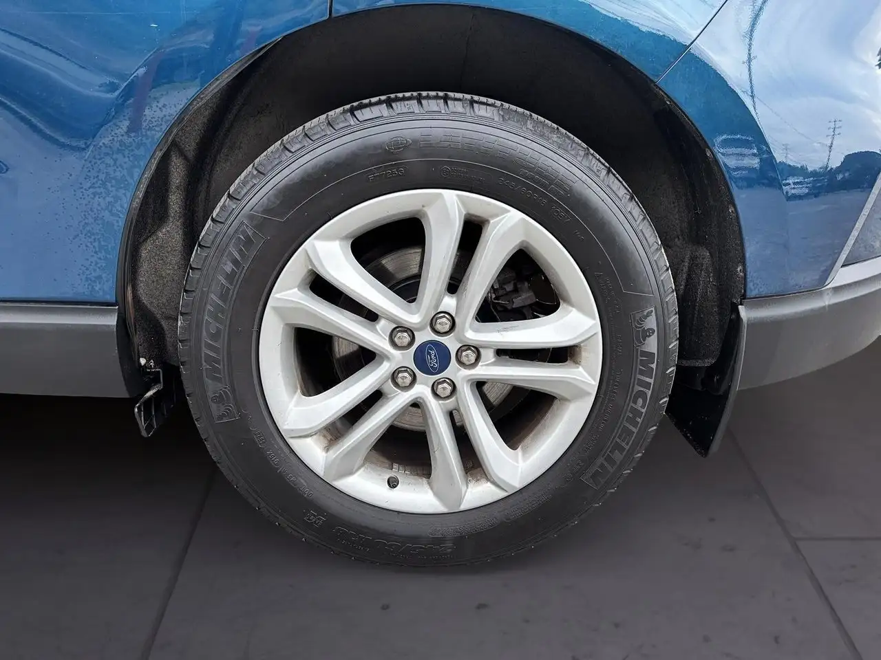 Ford Edge photo Ford Edge