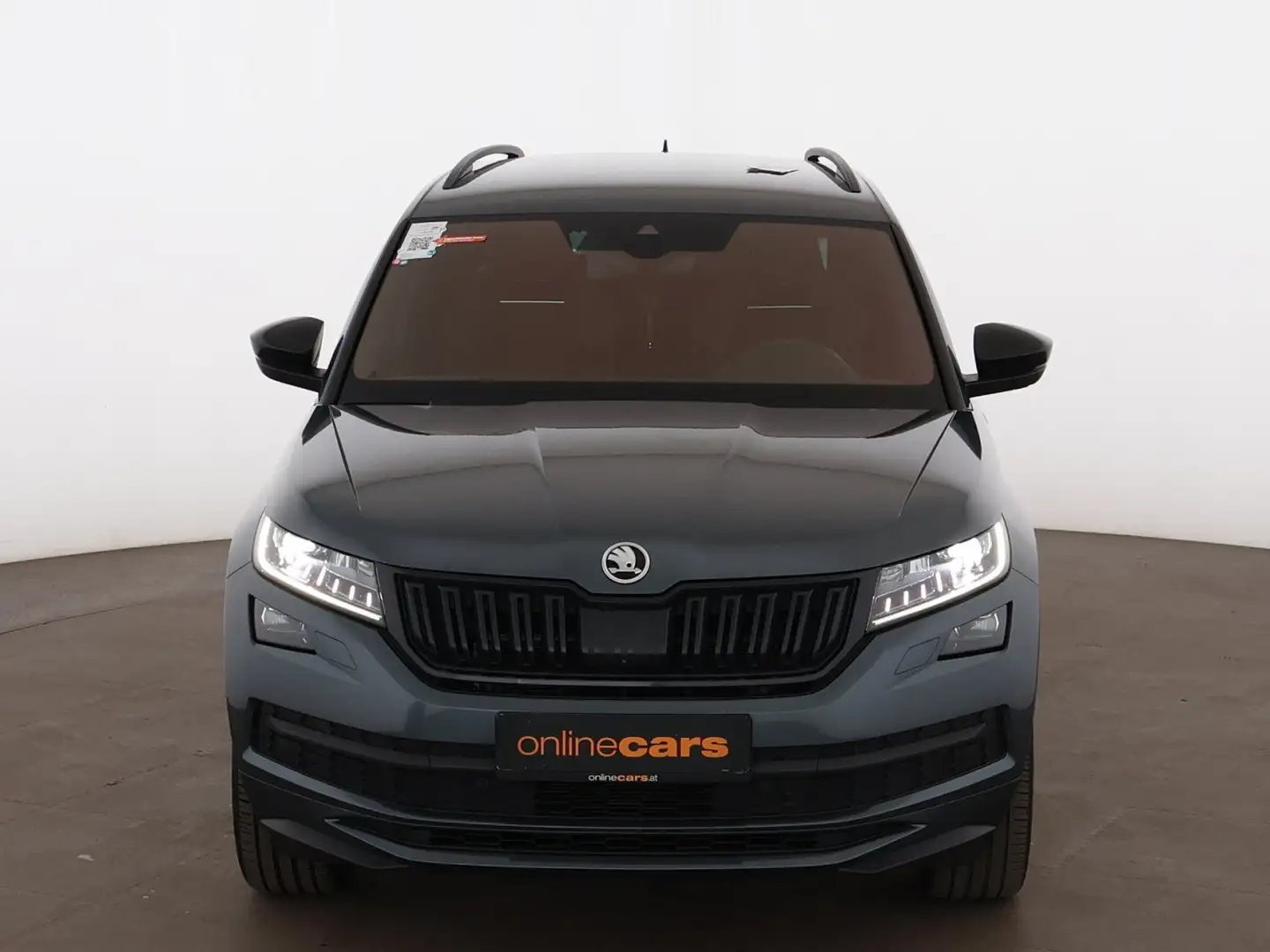 Skoda Kodiaq 2.0 TDI Sportline Aut LED 360-CAM AHK NAVI Grau - 2