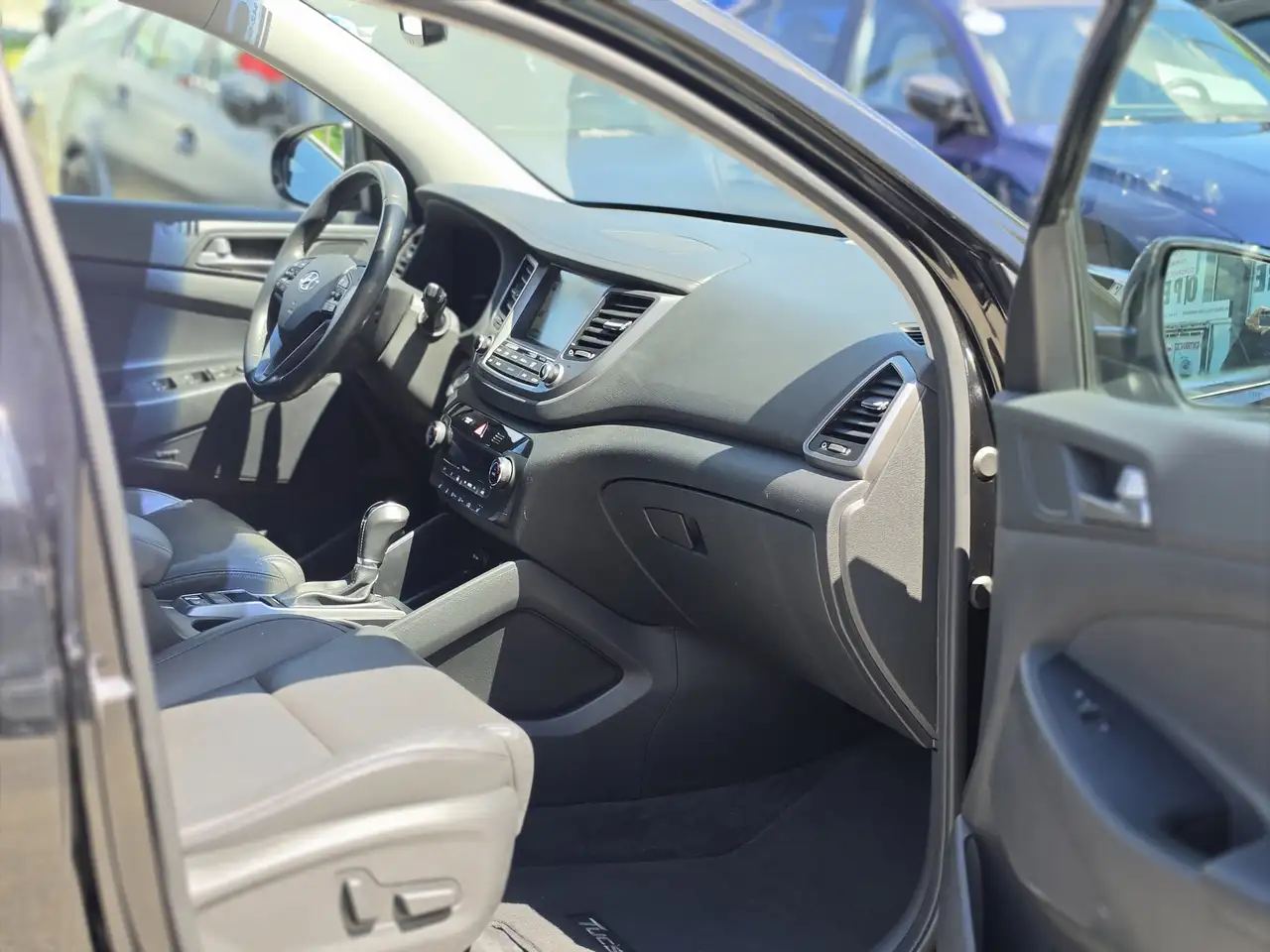 Hyundai TUCSON снимка Hyundai TUCSON