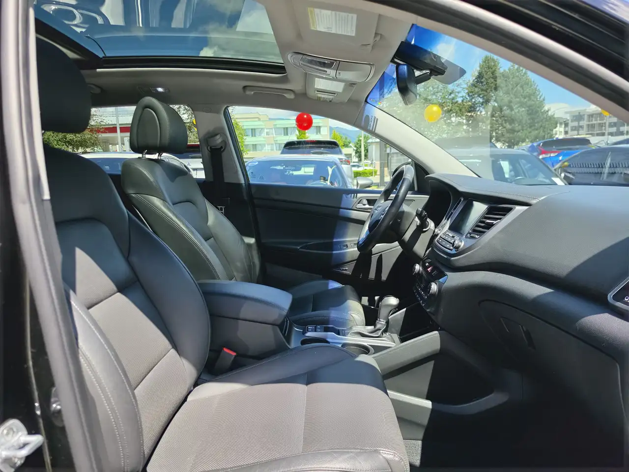 Hyundai TUCSON снимка Hyundai TUCSON