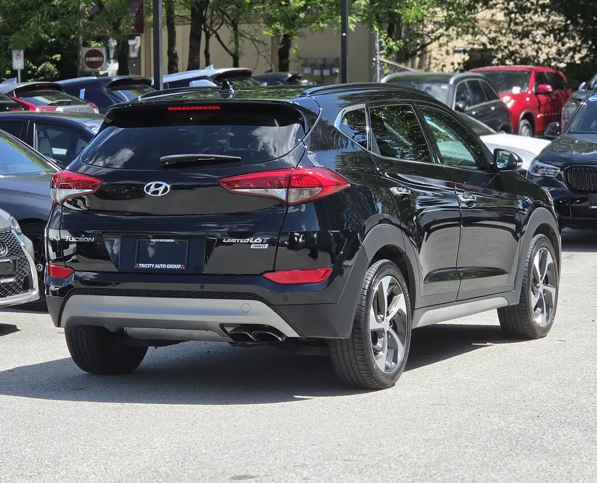 Hyundai TUCSON снимка Hyundai TUCSON