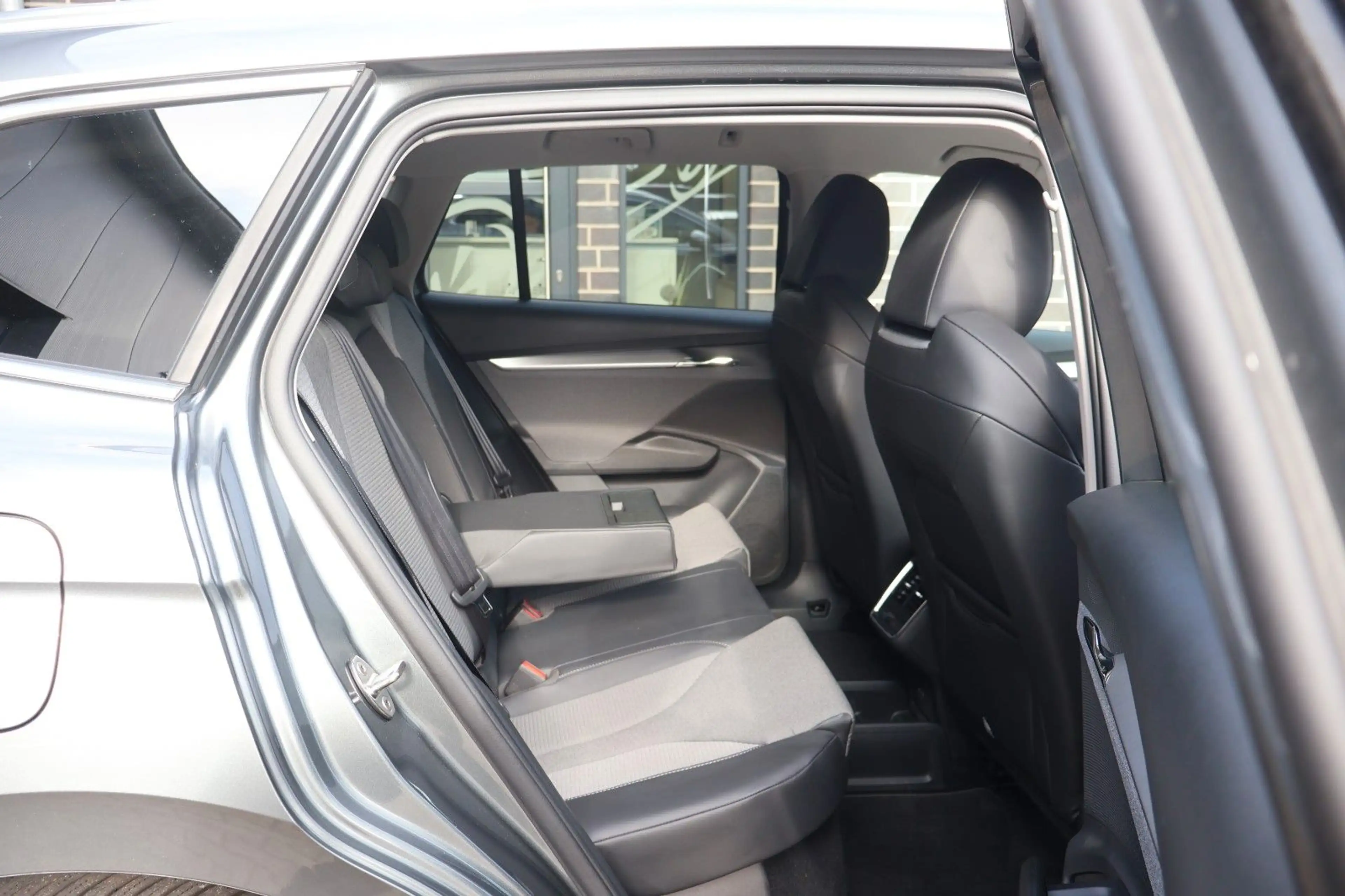 Skoda Enyaq 85 x Loft AHK /Kamera/LED/Allwetterreifen — photo 10