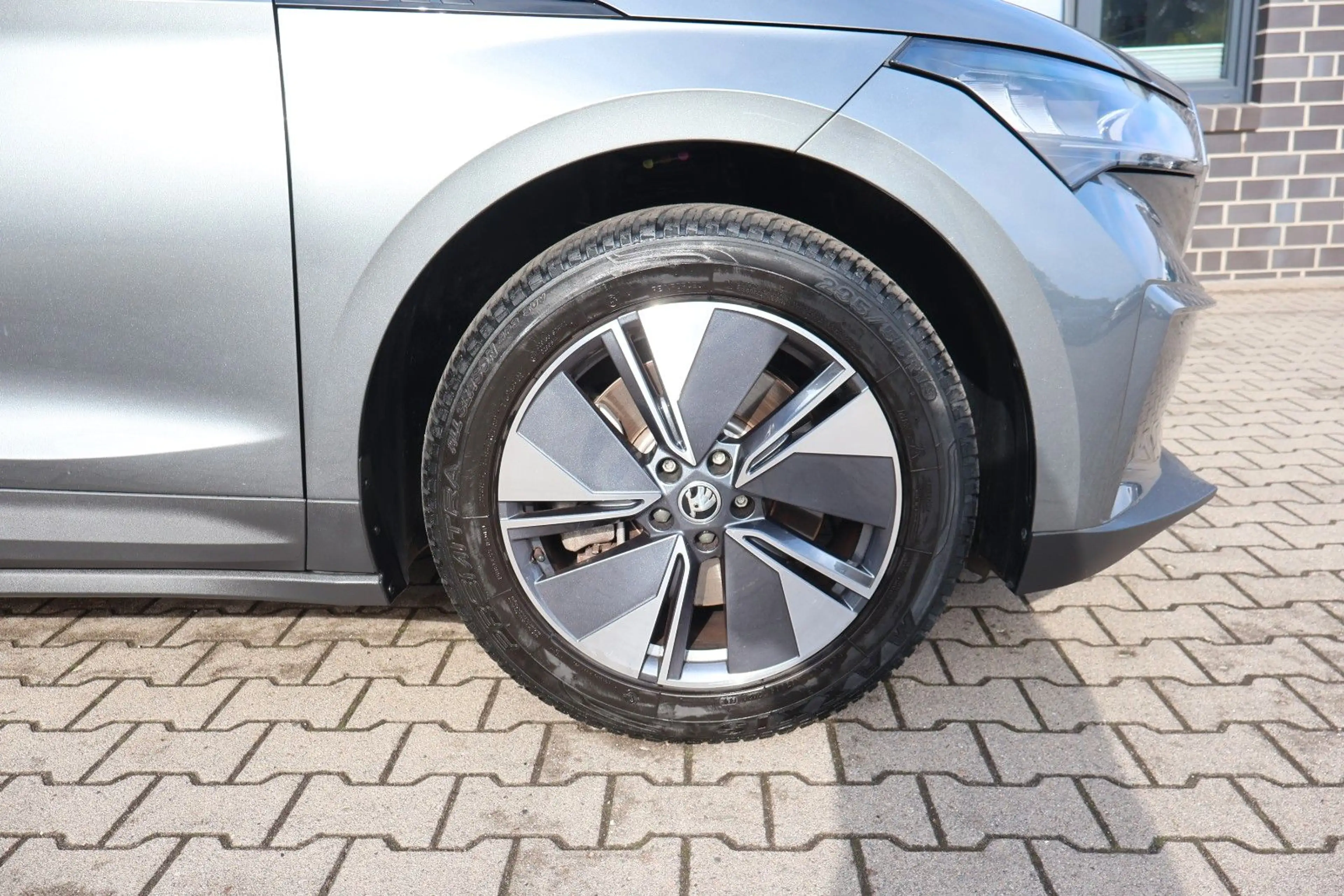 Skoda Enyaq 85 x Loft AHK /Kamera/LED/Allwetterreifen — photo 6