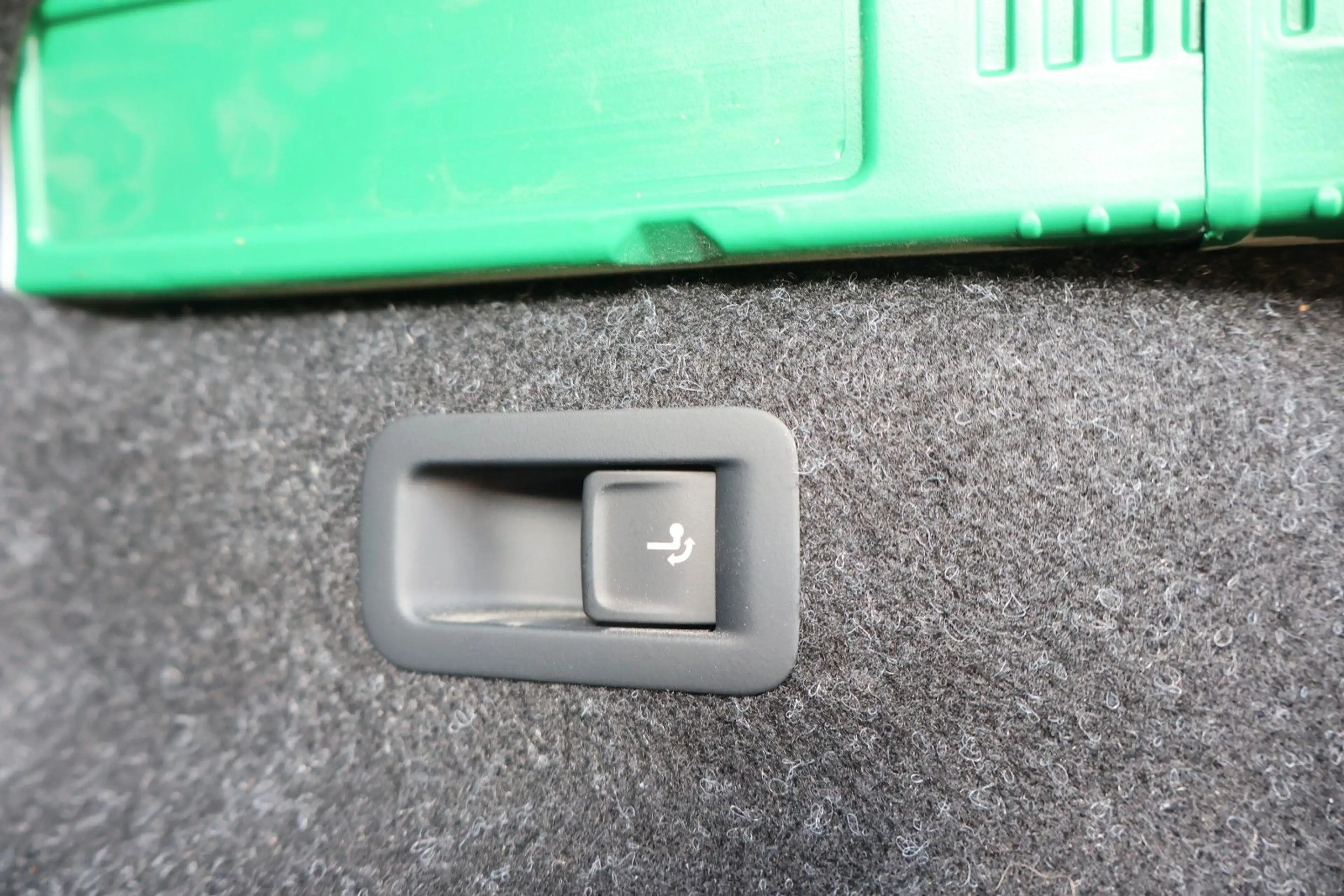 Skoda Enyaq 85 x Loft AHK /Kamera/LED/Allwetterreifen — photo 37