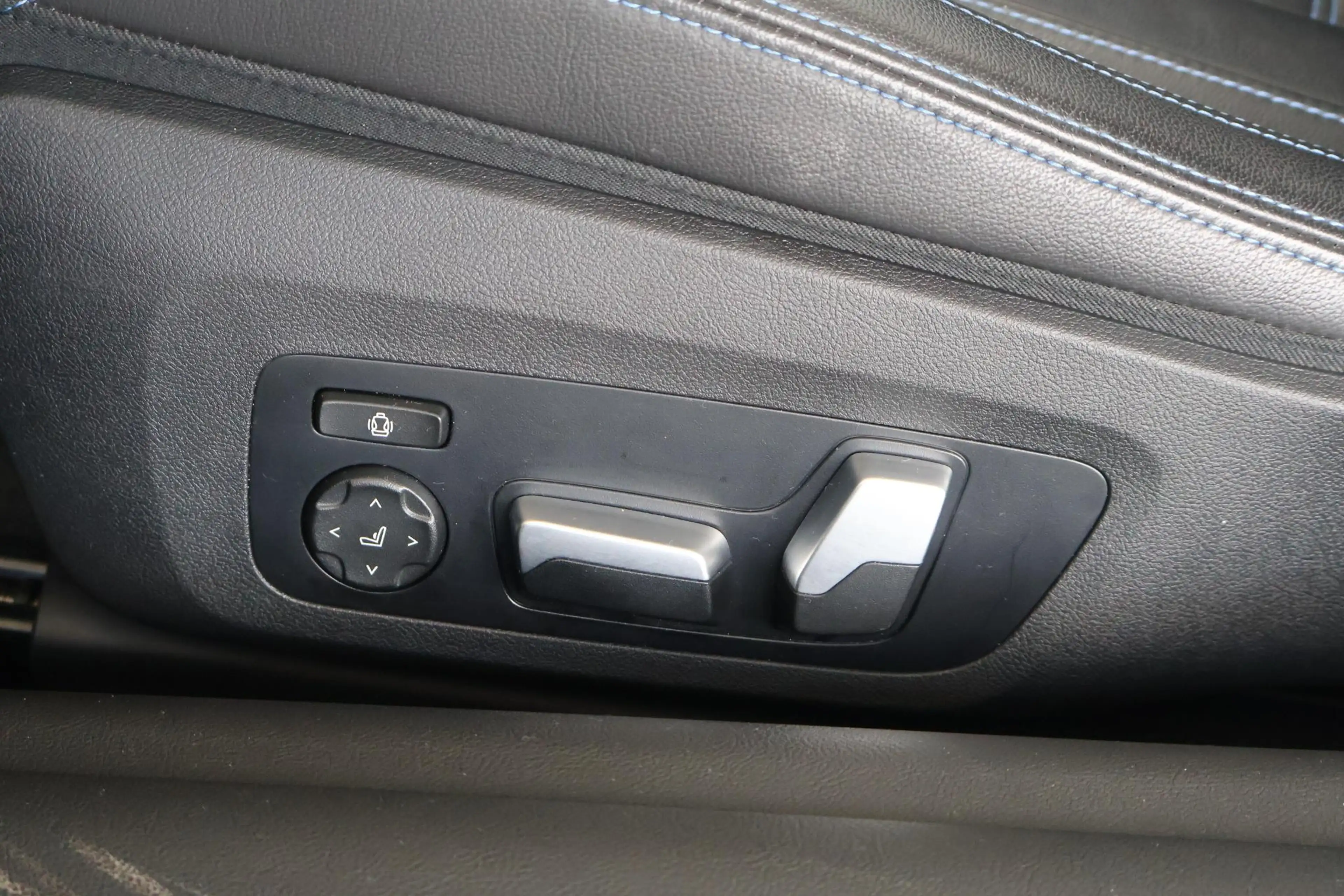 BMW 440 4 Serie Cabrio M440i xDrive | Driving Assistant Pr — photo 15