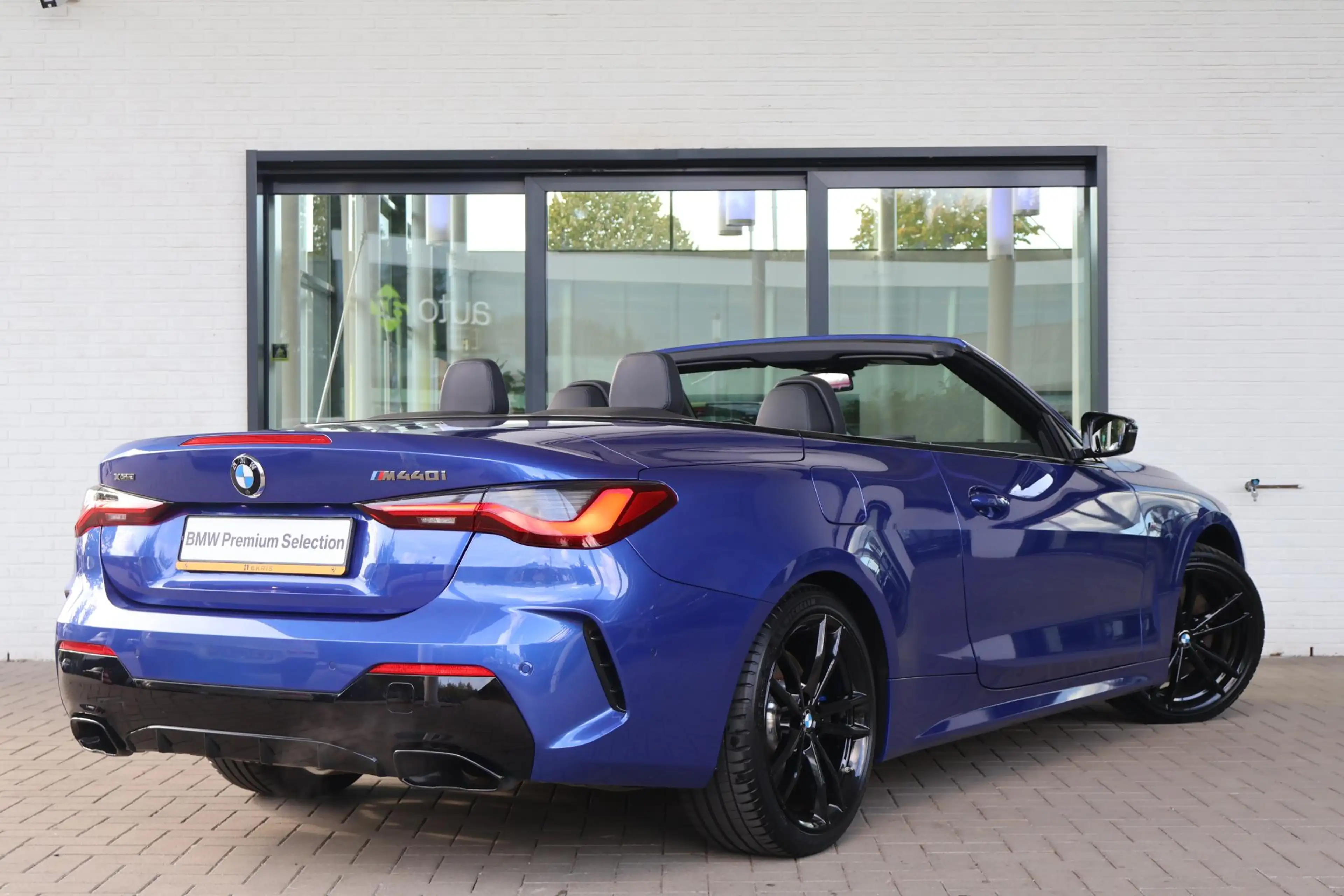 BMW 440 4 Serie Cabrio M440i xDrive | Driving Assistant Pr — photo 2