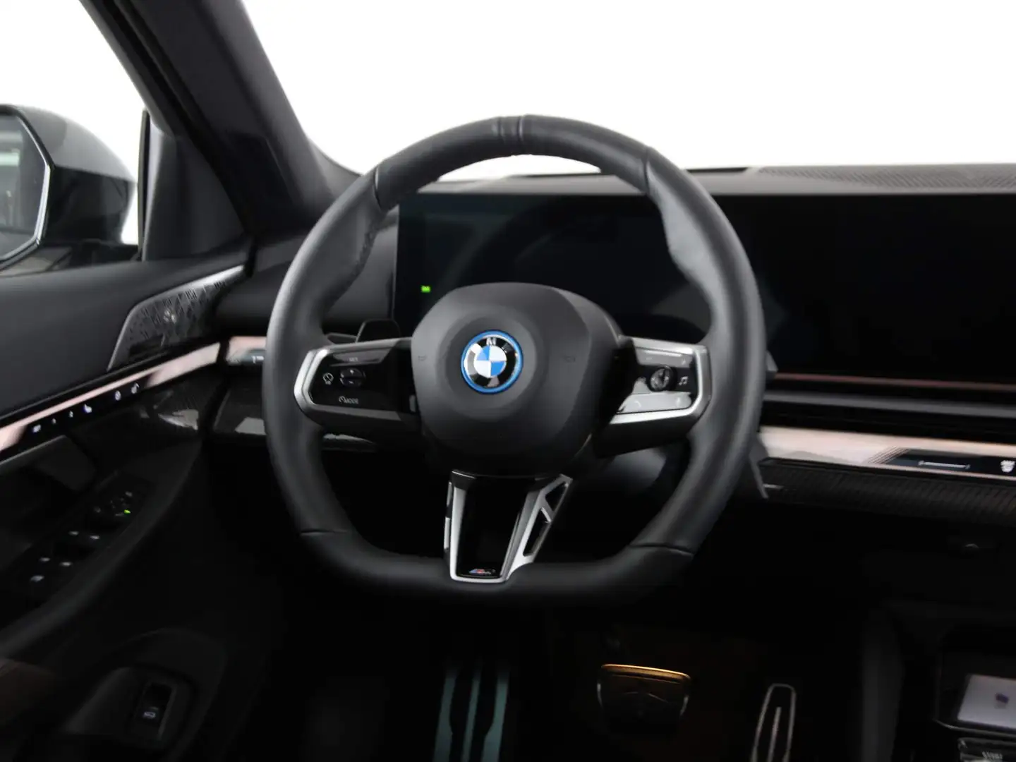 BMW i5 eDrive40 M-Sport Pro Zwart - 2