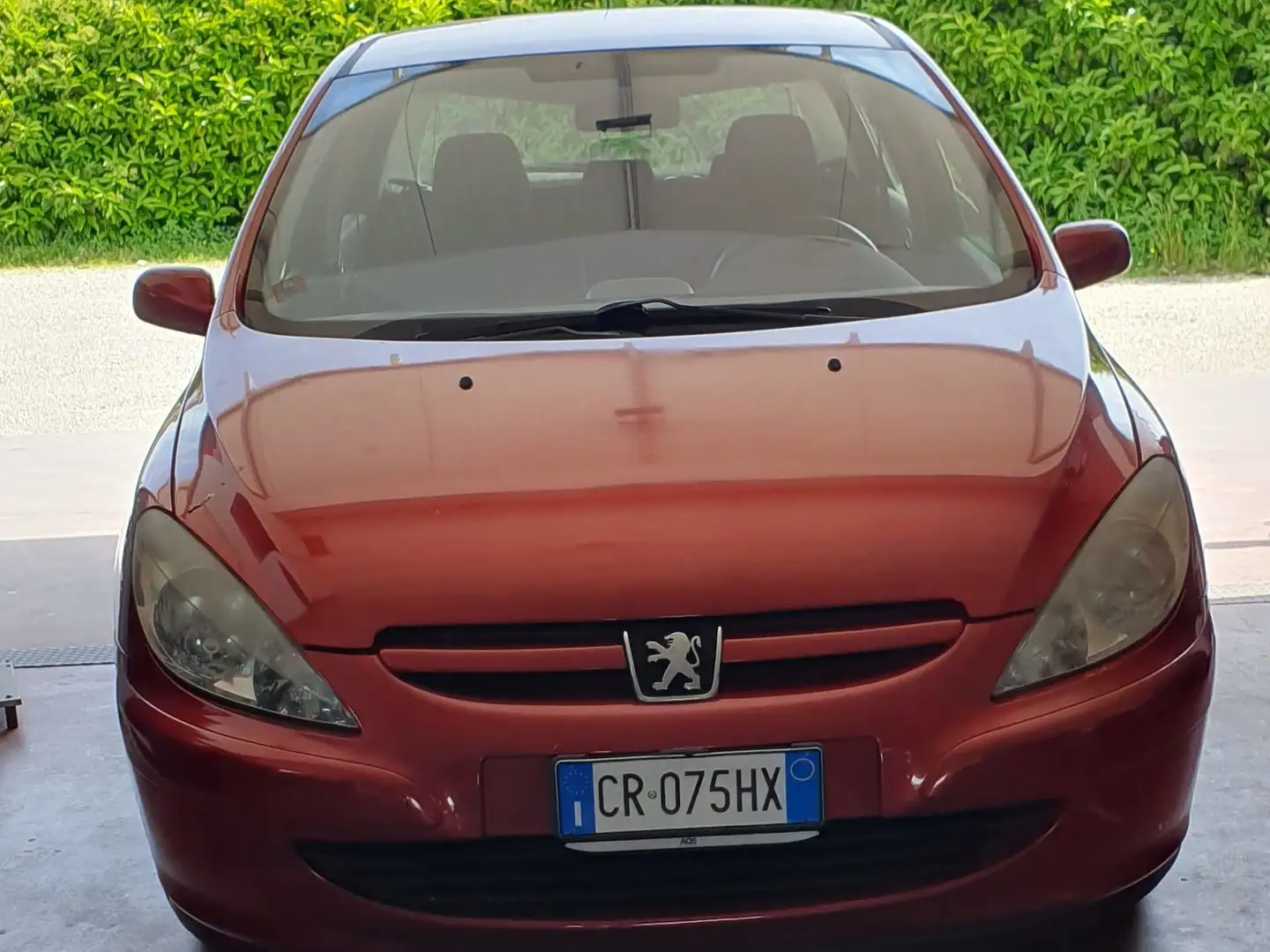 Peugeot 307 XRDT crvena - 1