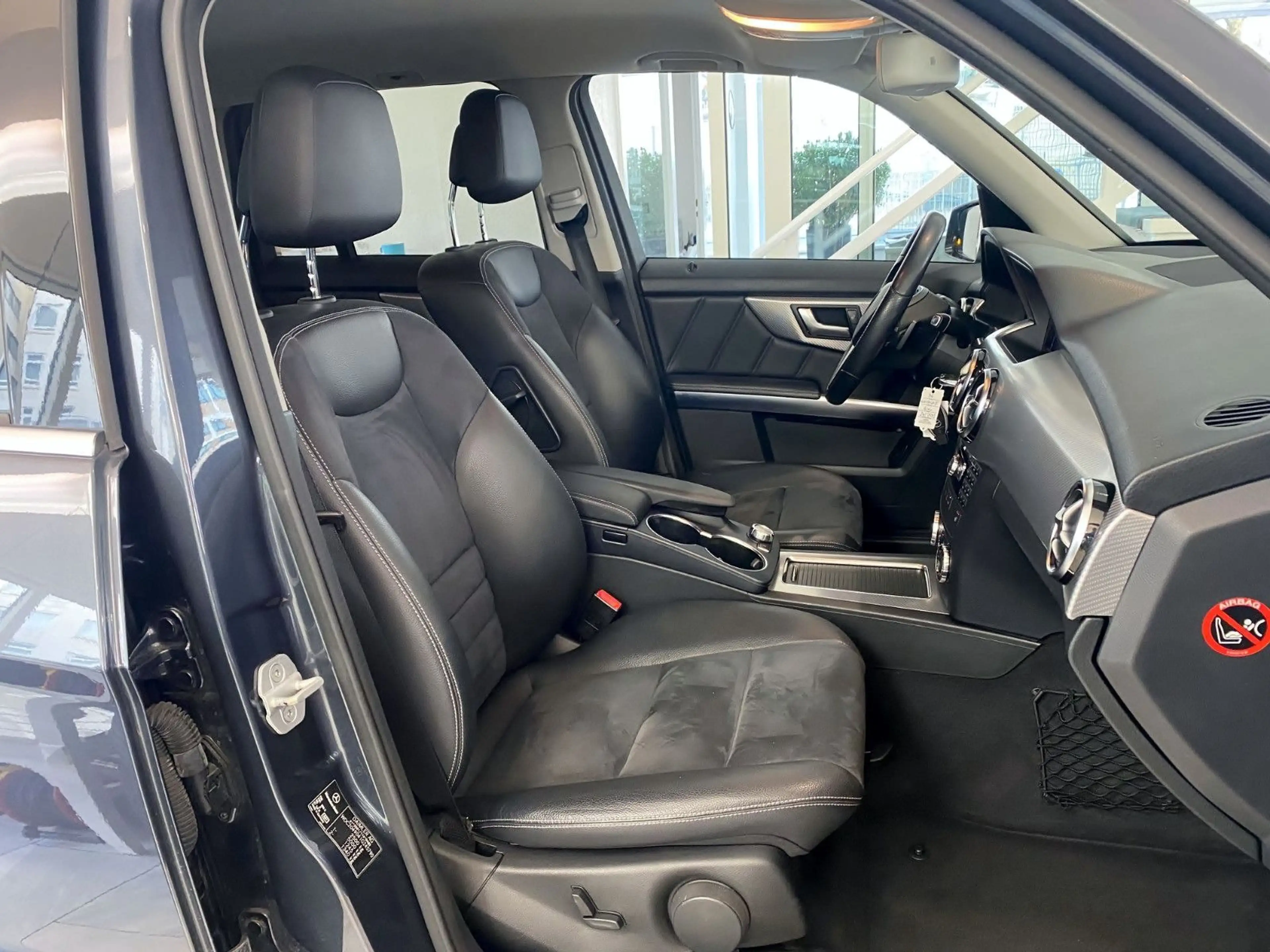 Mercedes-Benz GLK 250 CDI 4M/AMG/ACC/TW/Spur/AHK/2H — photo 11