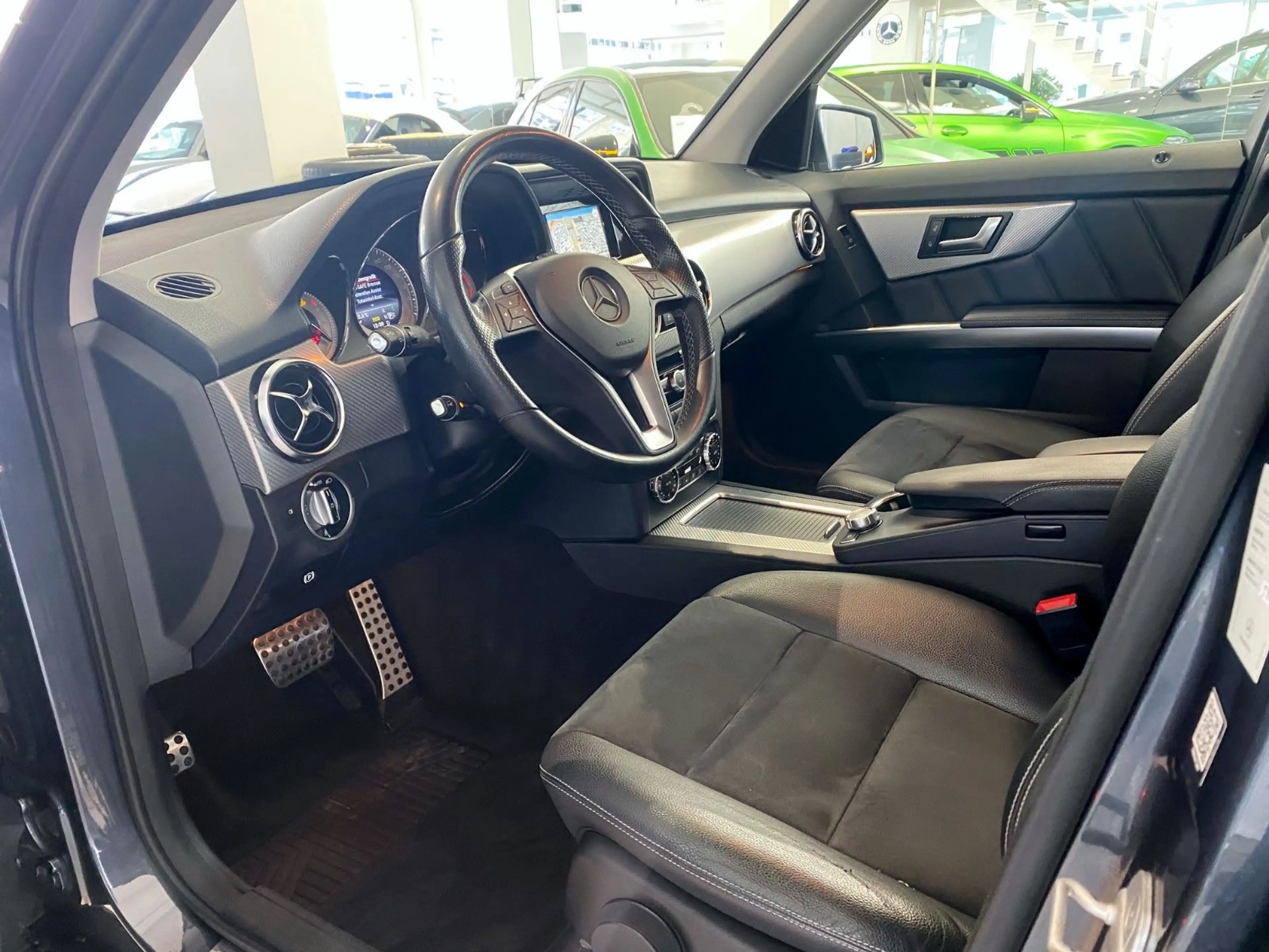 Mercedes-Benz GLK 250 CDI 4M/AMG/ACC/TW/Spur/AHK/2H — photo 6