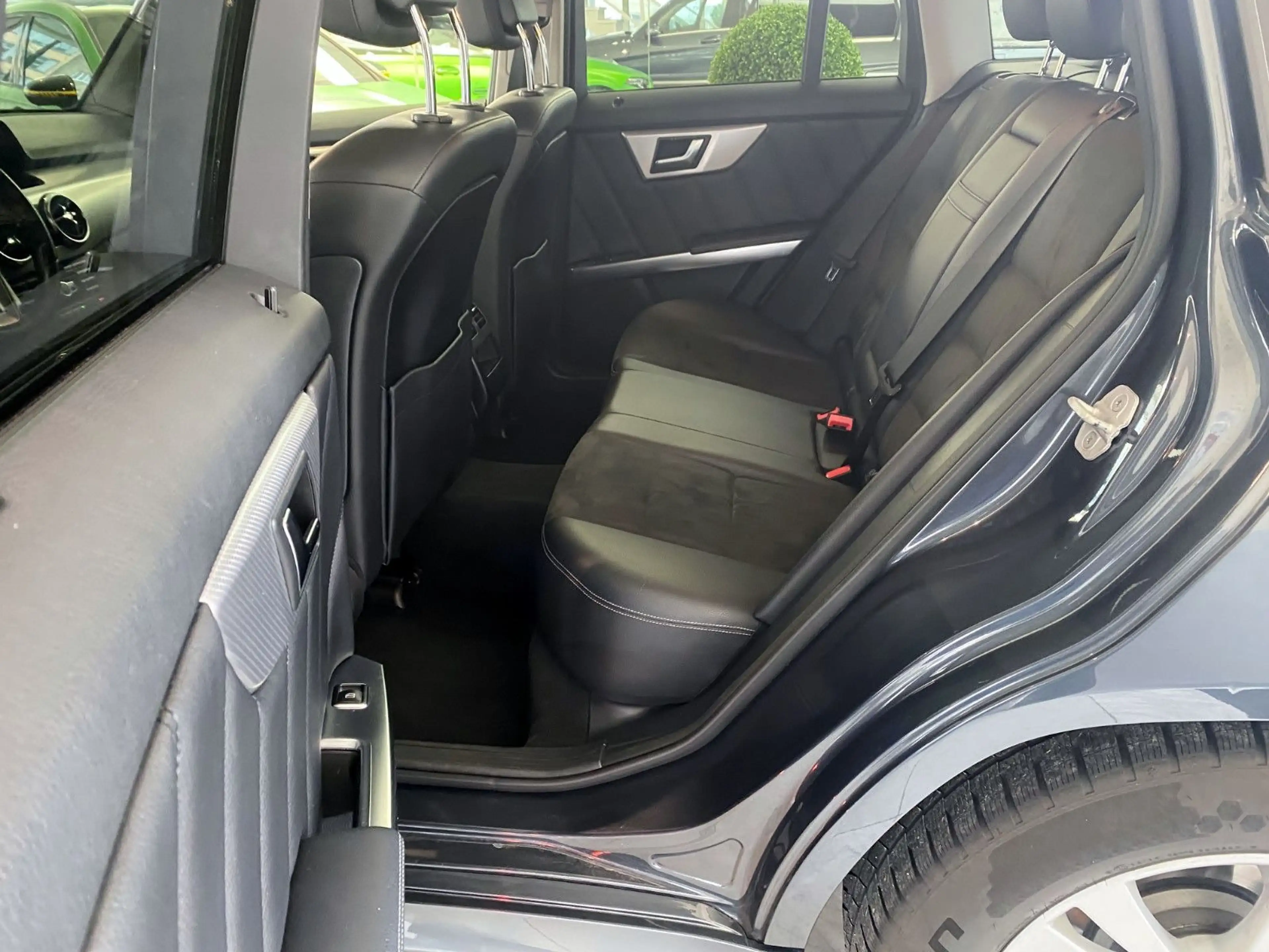 Mercedes-Benz GLK 250 CDI 4M/AMG/ACC/TW/Spur/AHK/2H — photo 9