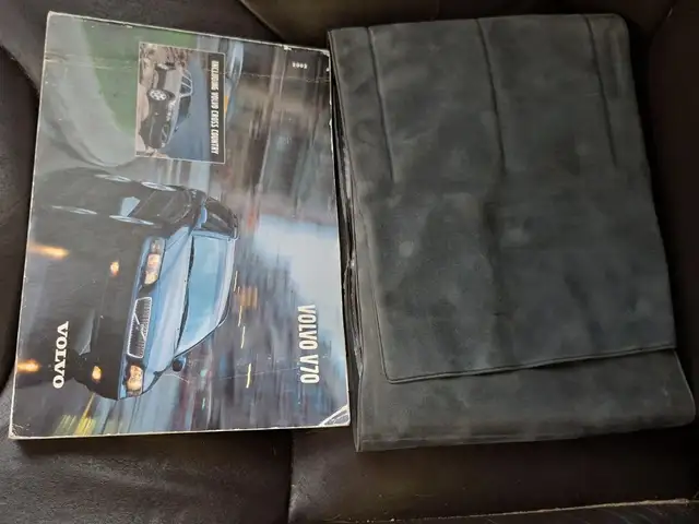 Volvo V70 view 11
