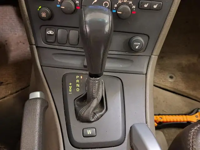 Volvo V70 view 14