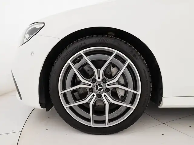 Mercedes-Benz E-Class view 7
