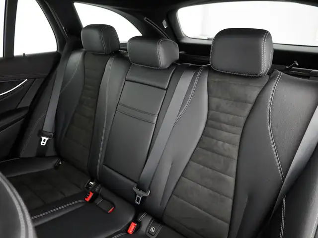 Mercedes-Benz E-Class view 14