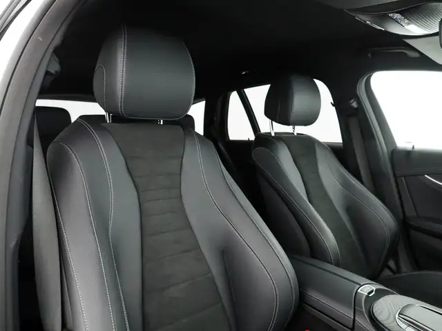 Mercedes-Benz E-Class view 12