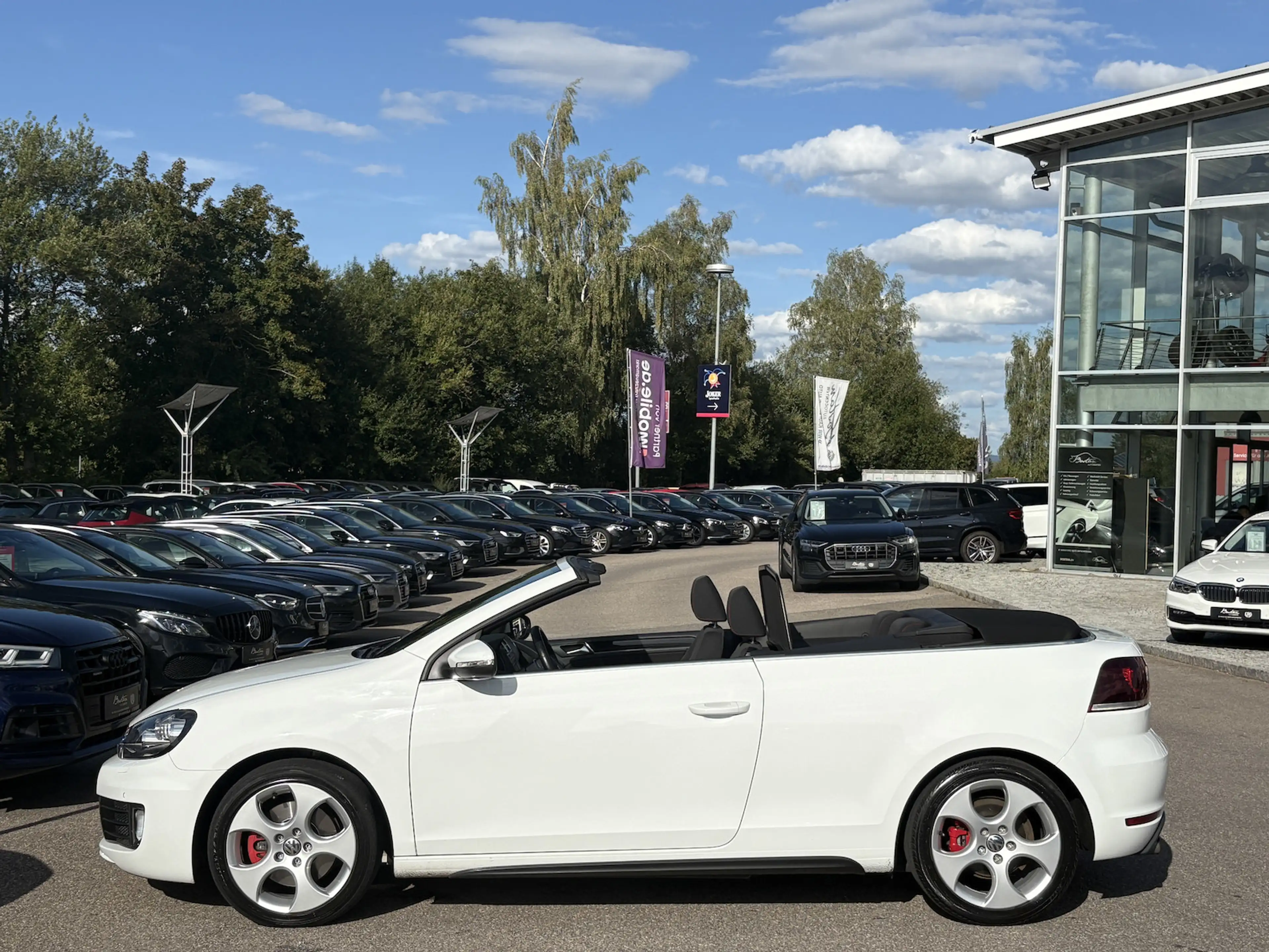 Volkswagen Golf Cabriolet VI GTI DSG/AHK/SITZHEIZUNG/1.HAND — photo 3