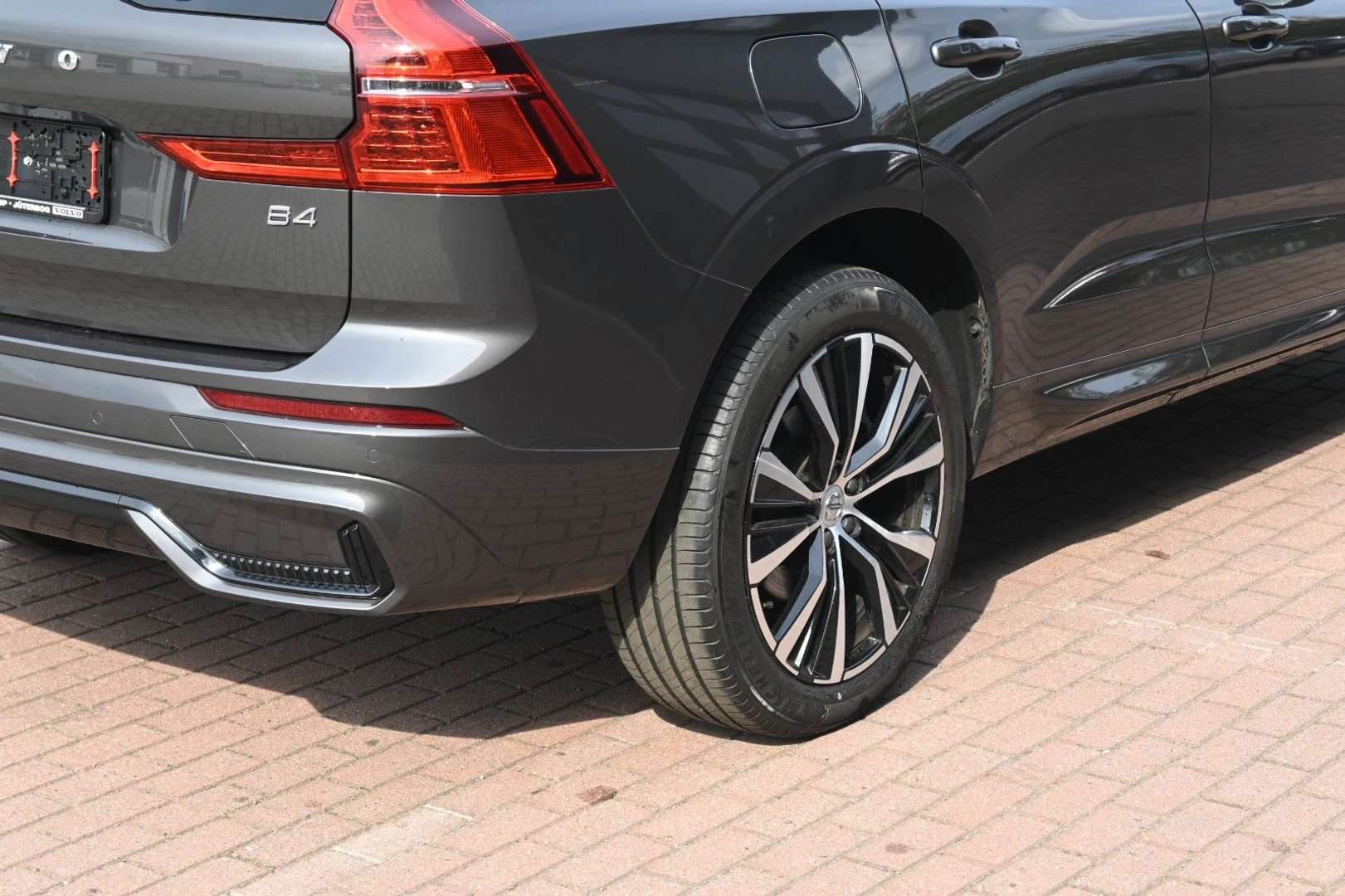 Volvo XC60 B4 Plus -  - Joinsteer - #4