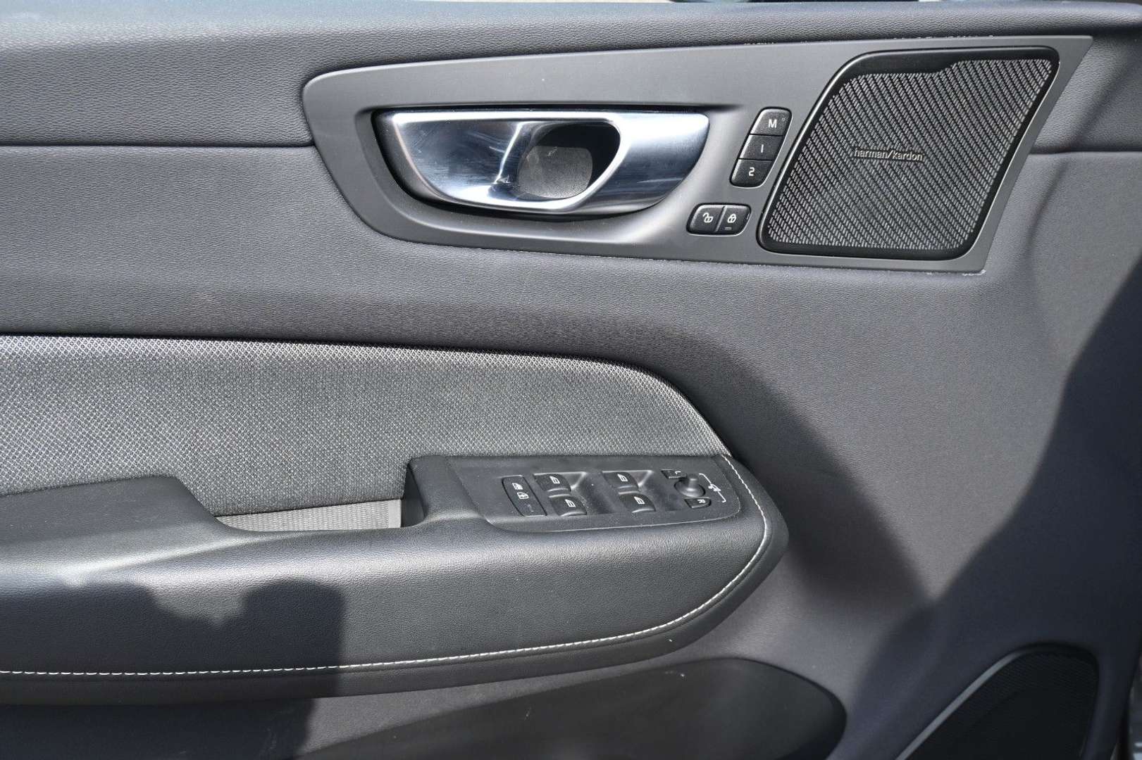 Volvo XC60 B4 Plus - 2023 - Joinsteer - #11