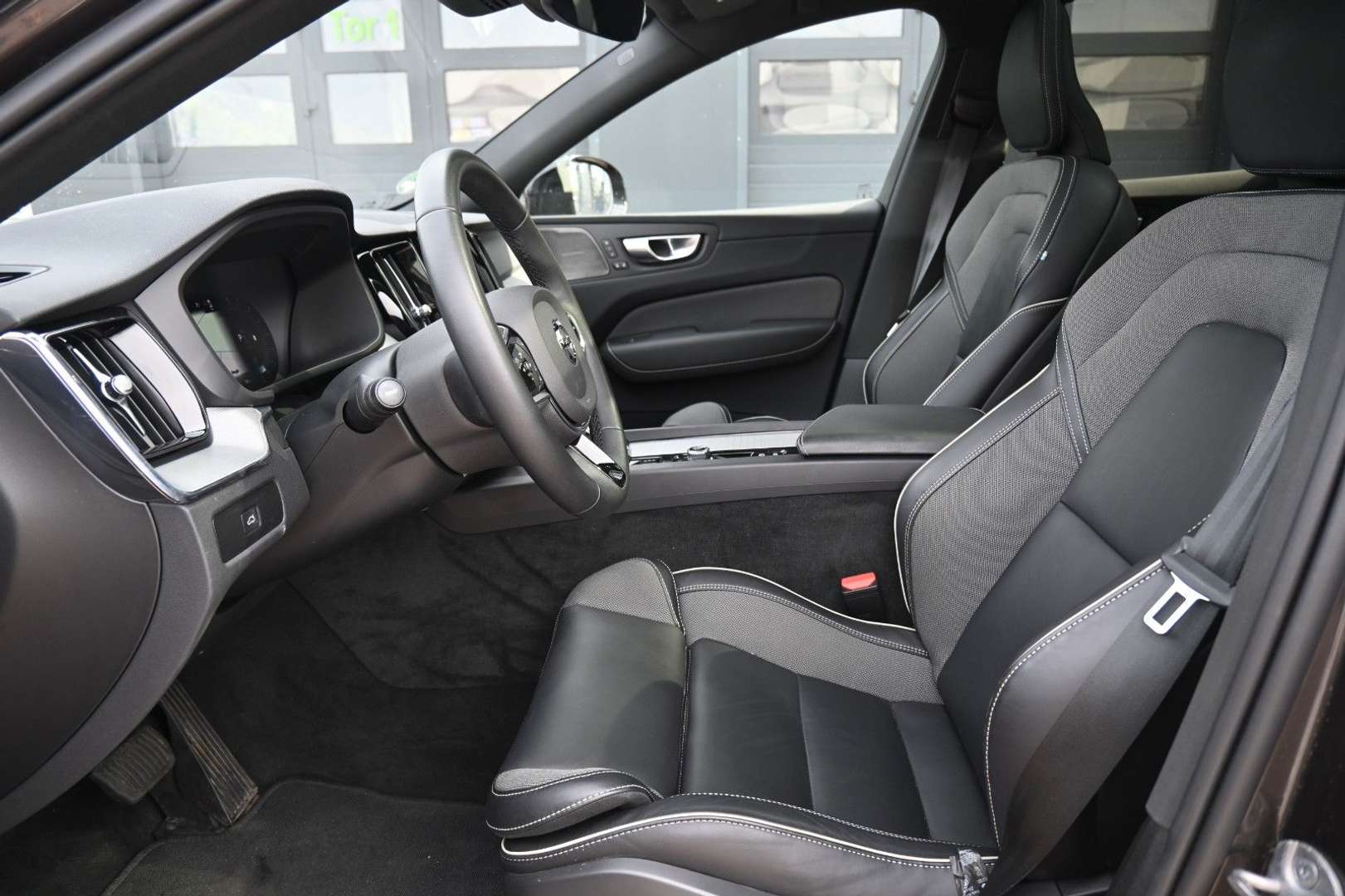 Volvo XC60 B4 Plus - 2023 - Joinsteer - #12