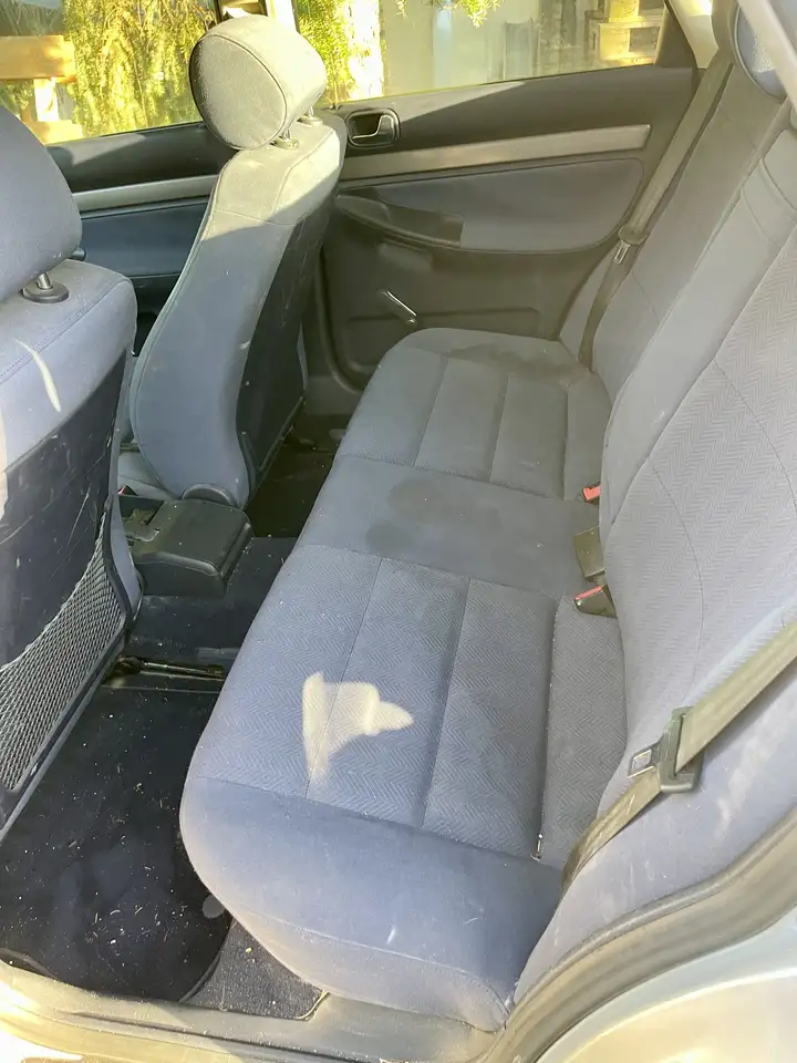 Audi A4 1.6, foto 12
