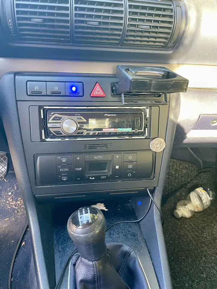 Audi A4 1.6, foto 8