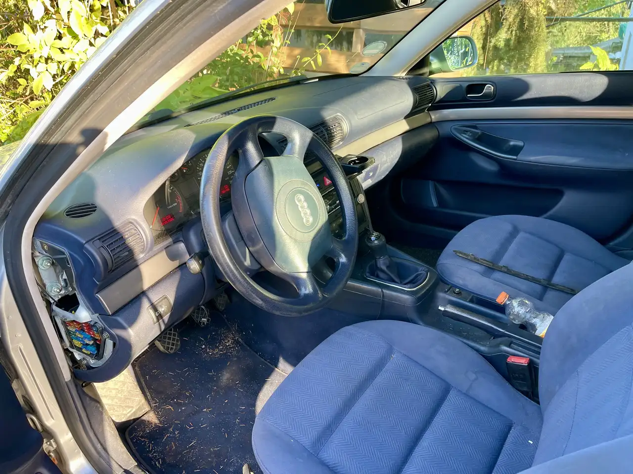 Audi A4 1.6, foto 6