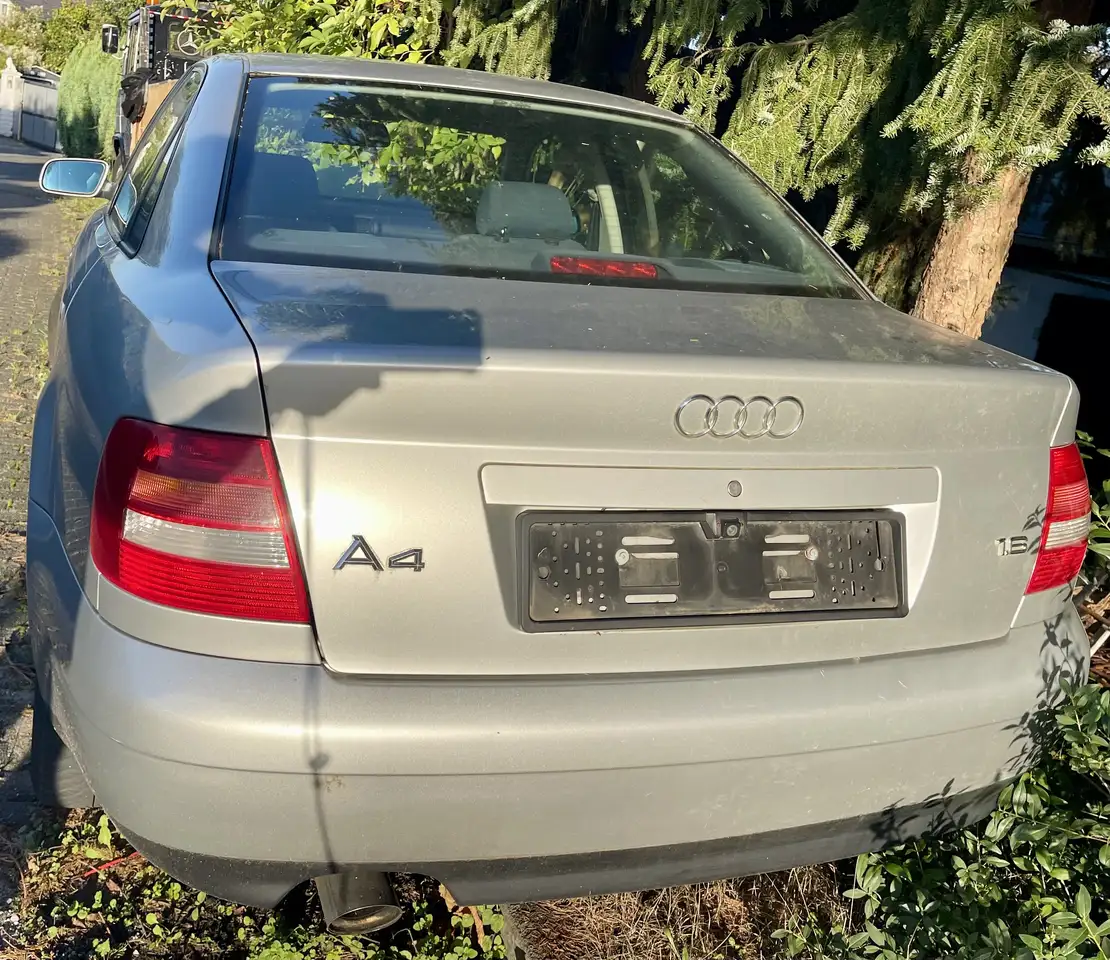 Audi A4 1.6, foto 3