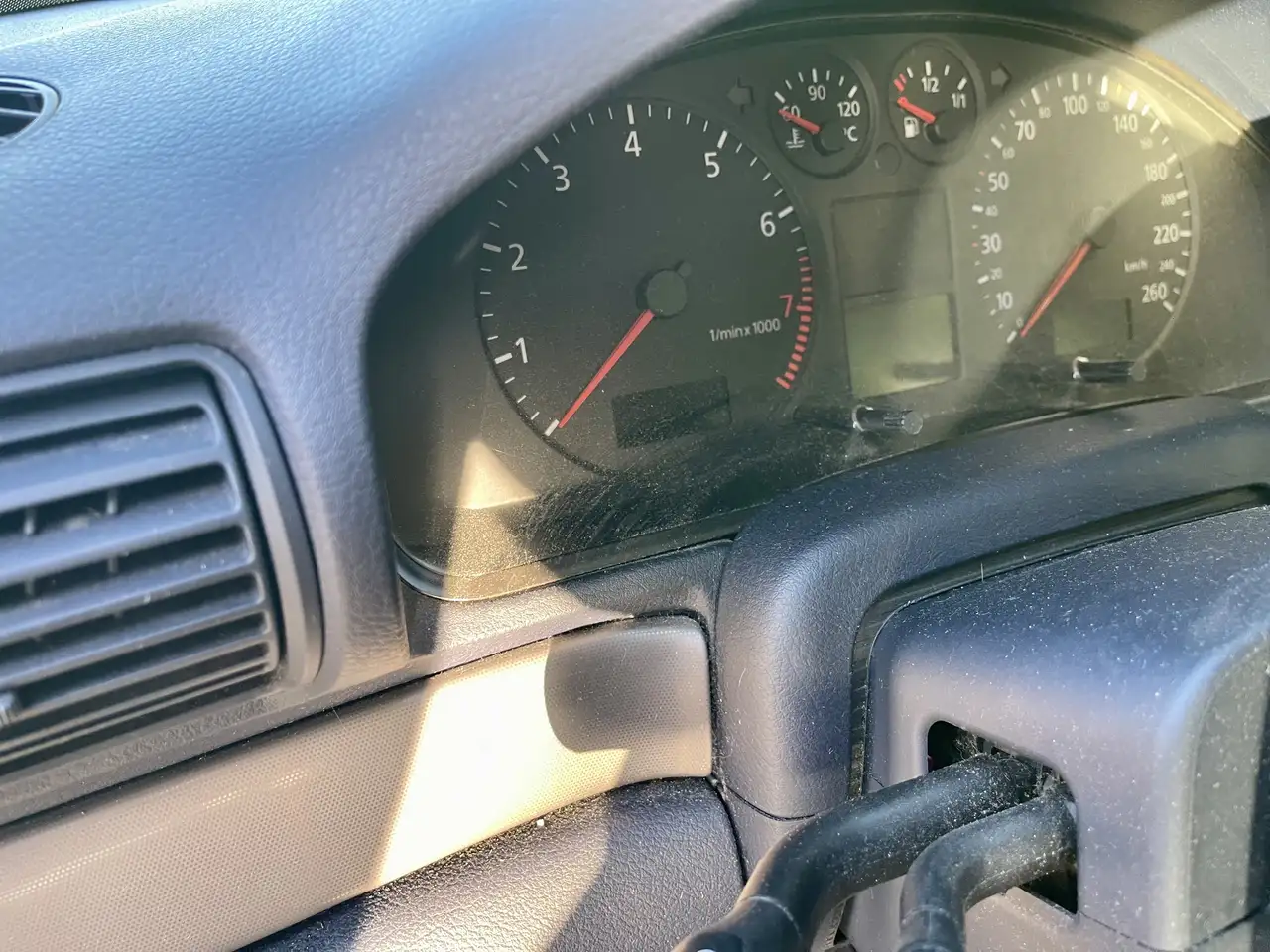 Audi A4 1.6, foto 9