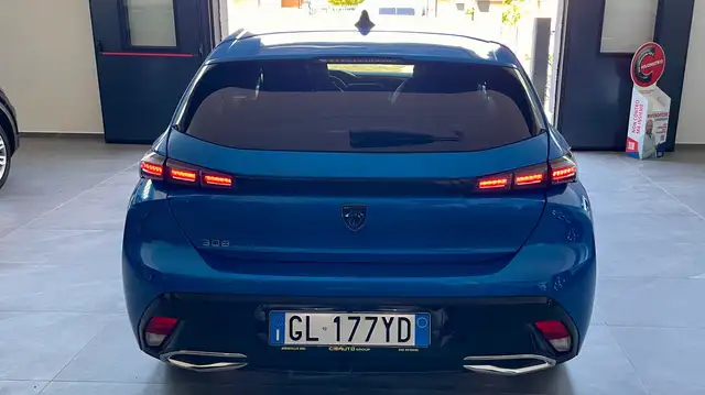 Peugeot 308 view 6