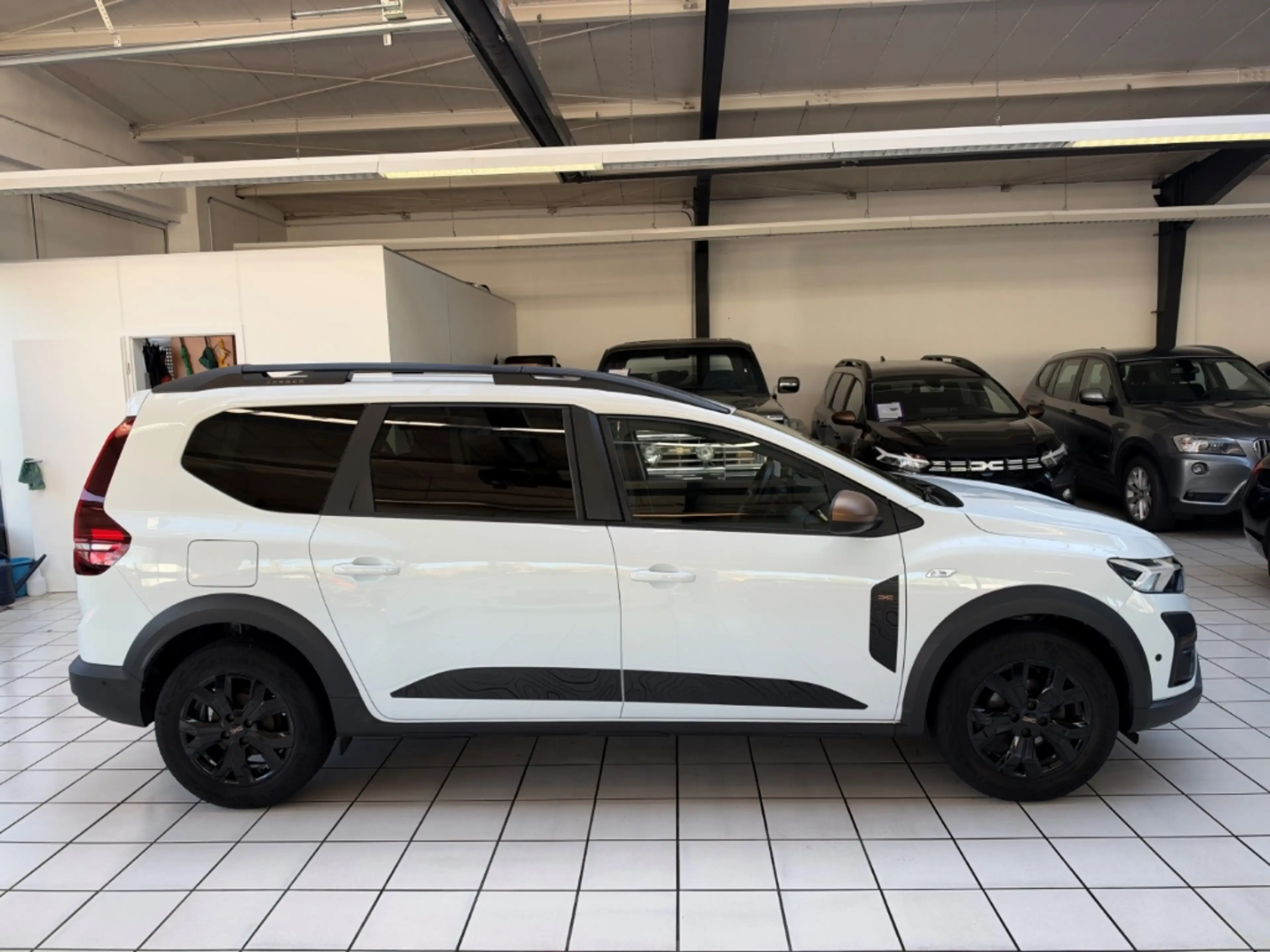 Dacia Jogger Extreme+ Scheckheft Navi Fahrerprofil SHZ Totwinke — photo 4