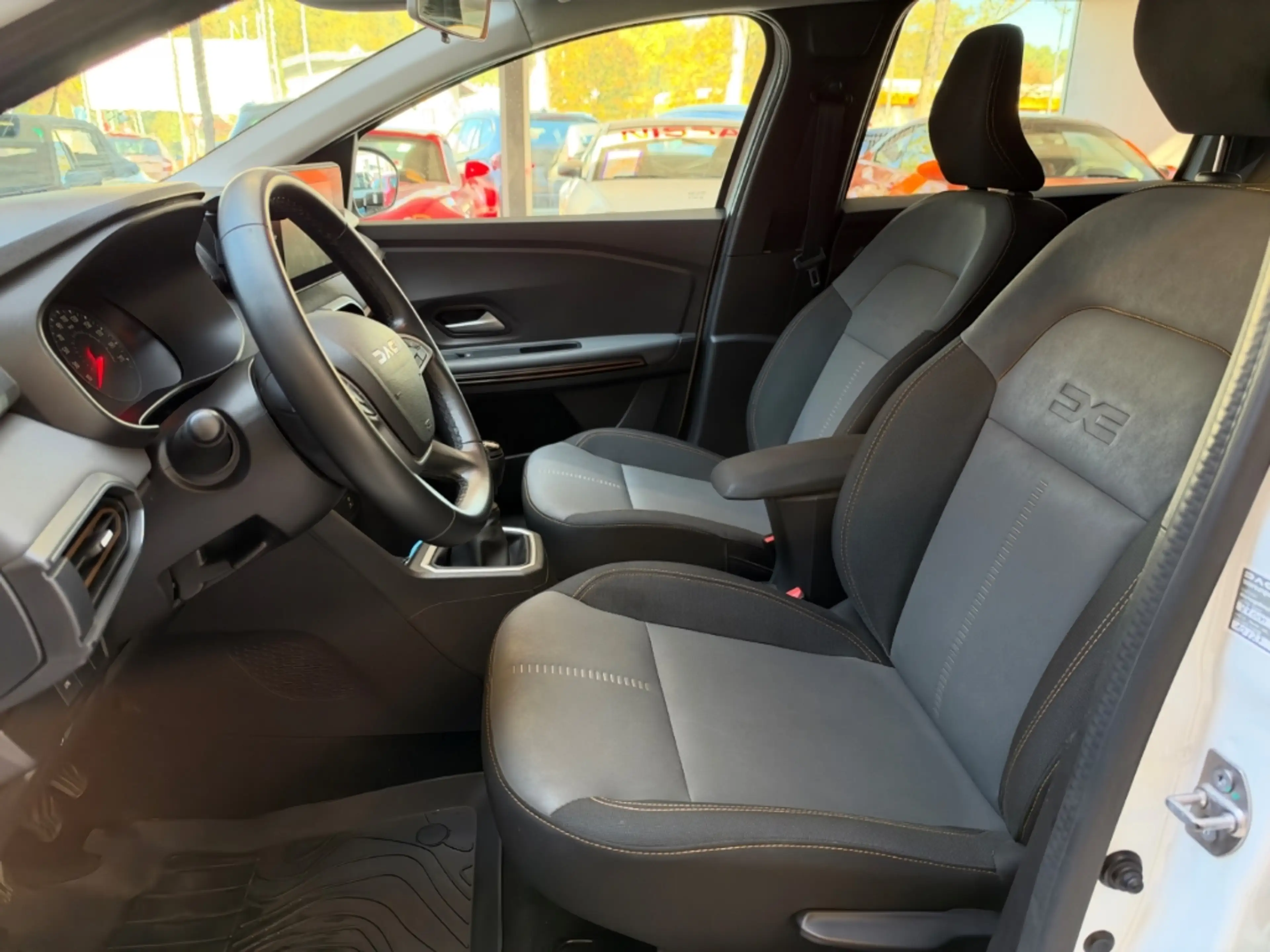 Dacia Jogger Extreme+ Scheckheft Navi Fahrerprofil SHZ Totwinke — photo 12
