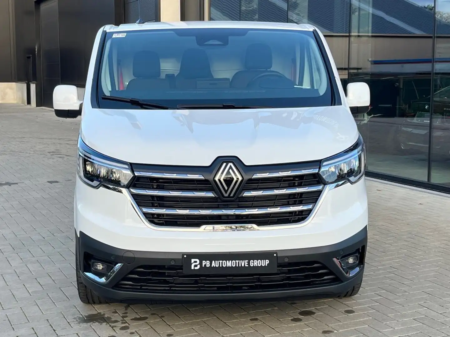 Renault Trafic L2 H1 Exclusive Line Red Edition 130pk Nieuwww Bianco - 2