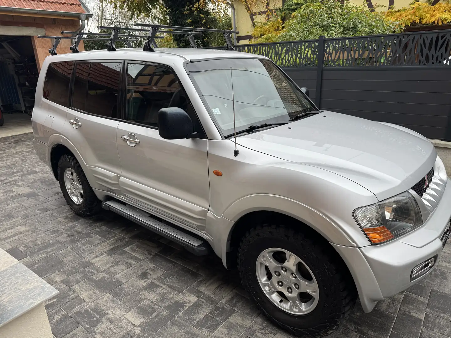 Mitsubishi Pajero 3.2 DI-D Elégance A - 2