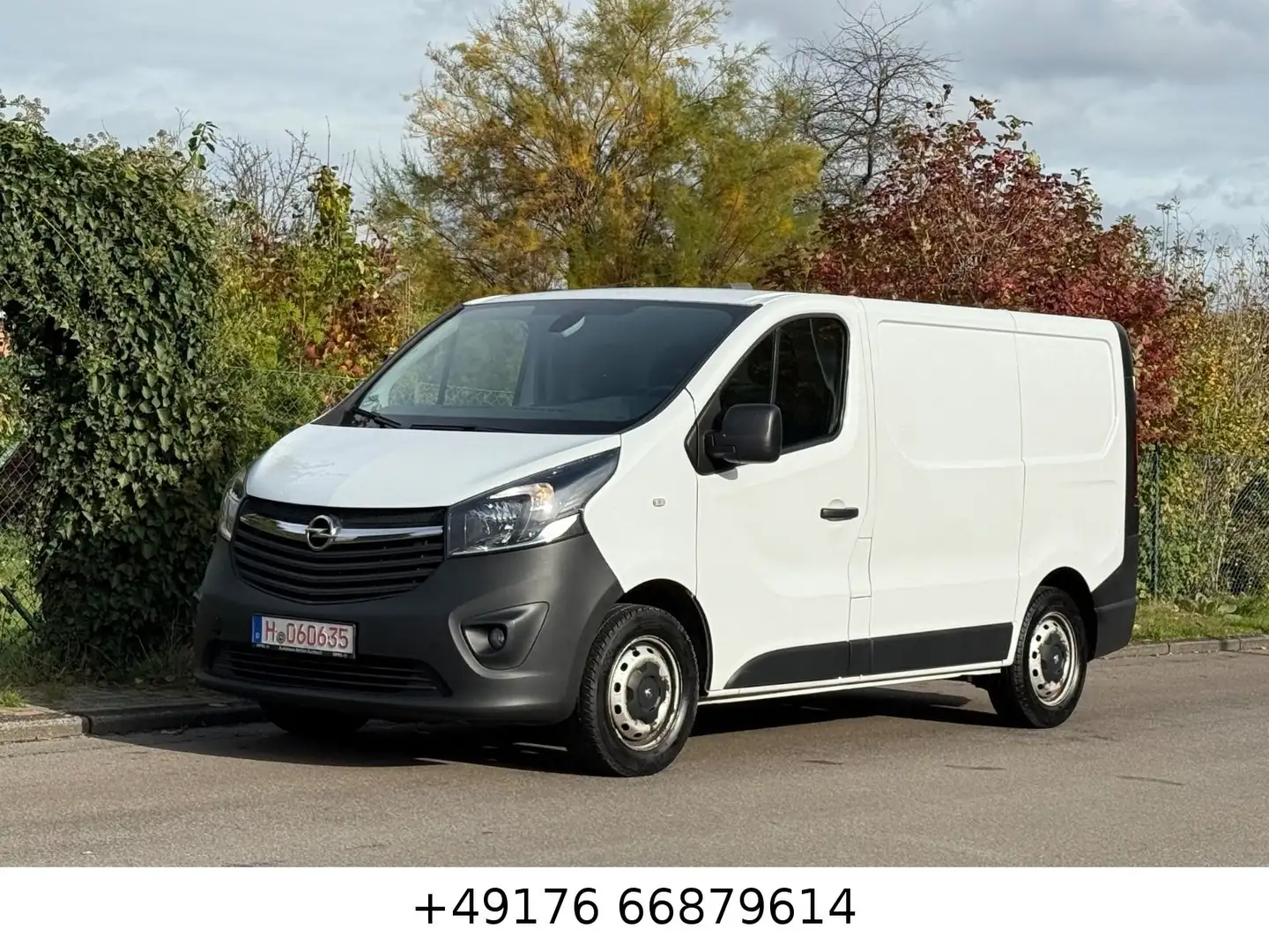 Opel Vivaro B Kasten/Kombi L1H1 2,9t Navi Temp Klima Weiß - 1