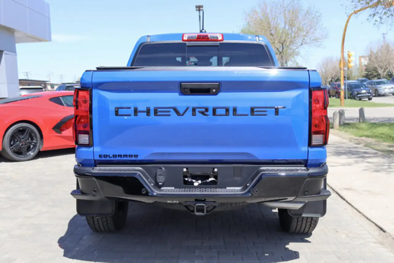 Chevrolet Colorado снимка Chevrolet Colorado