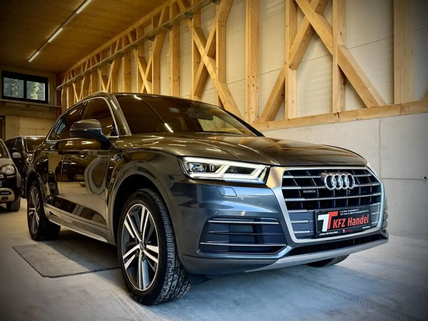 Audi Q5 quattro sport ''Bang&Olufsen''AHK''S-Line'' Grau - 1