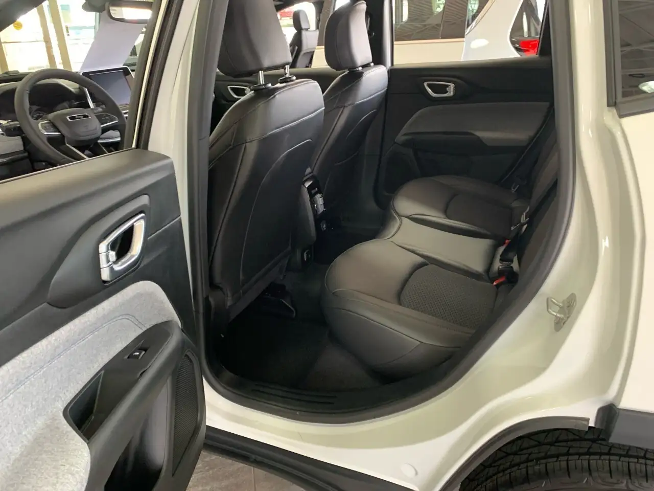 Jeep Compass снимка Jeep Compass
