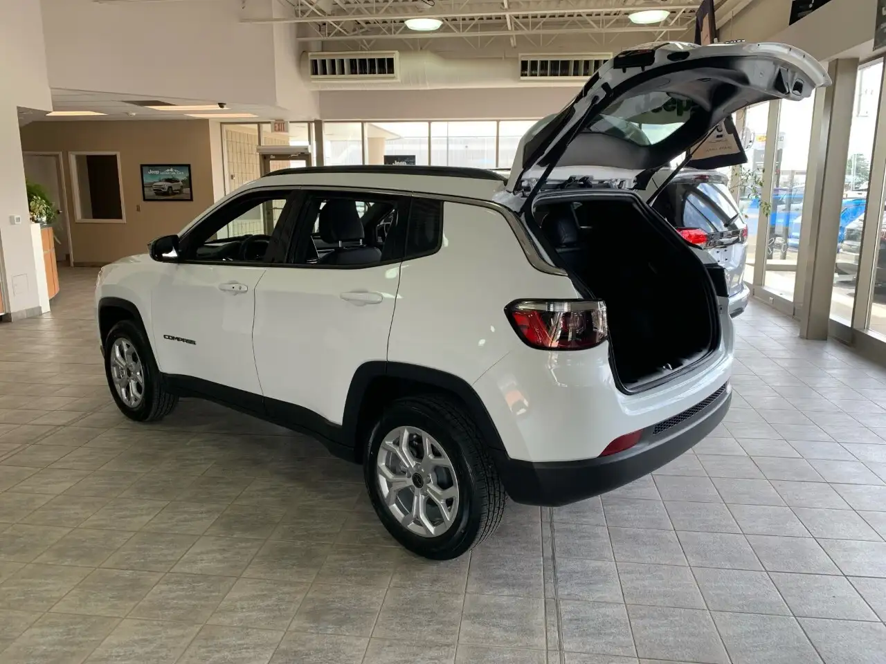 Jeep Compass снимка Jeep Compass