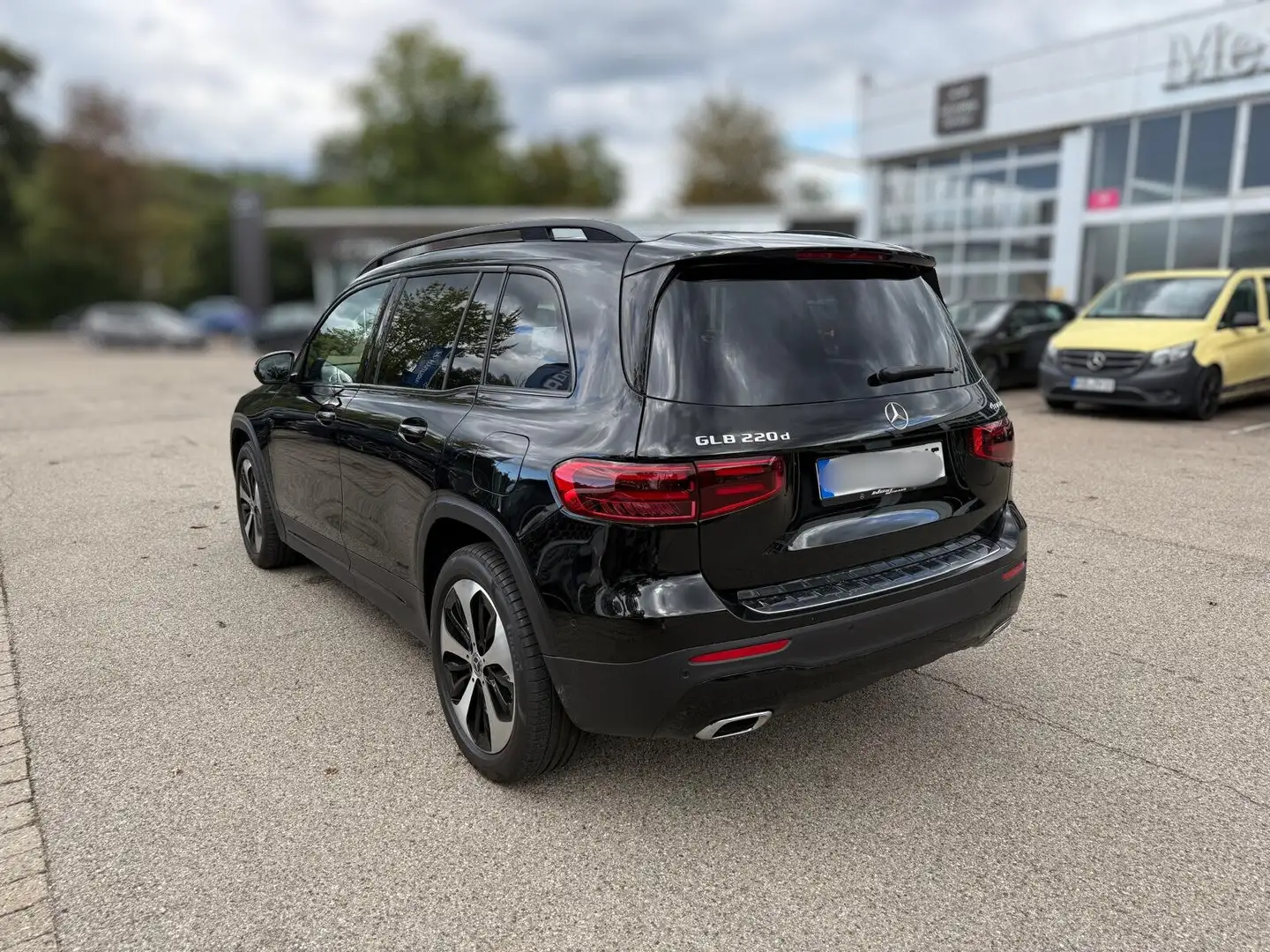 Mercedes-Benz GLB 220 d 4M Progressive Night AHK/Tot/7Sitz/19" Schwarz - 2