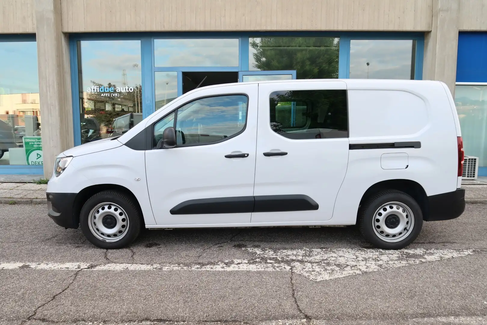 Opel Combo Cargo XL 1.5 Dsl 100CV 5 posti N1 Autocarro Bianco - 2