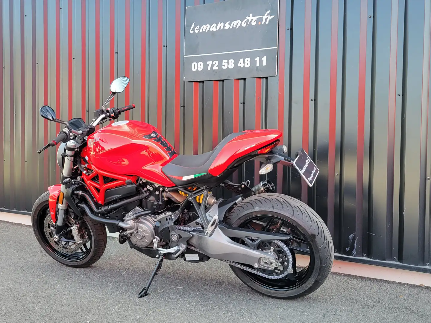 Ducati Monster 821 Rouge - 2