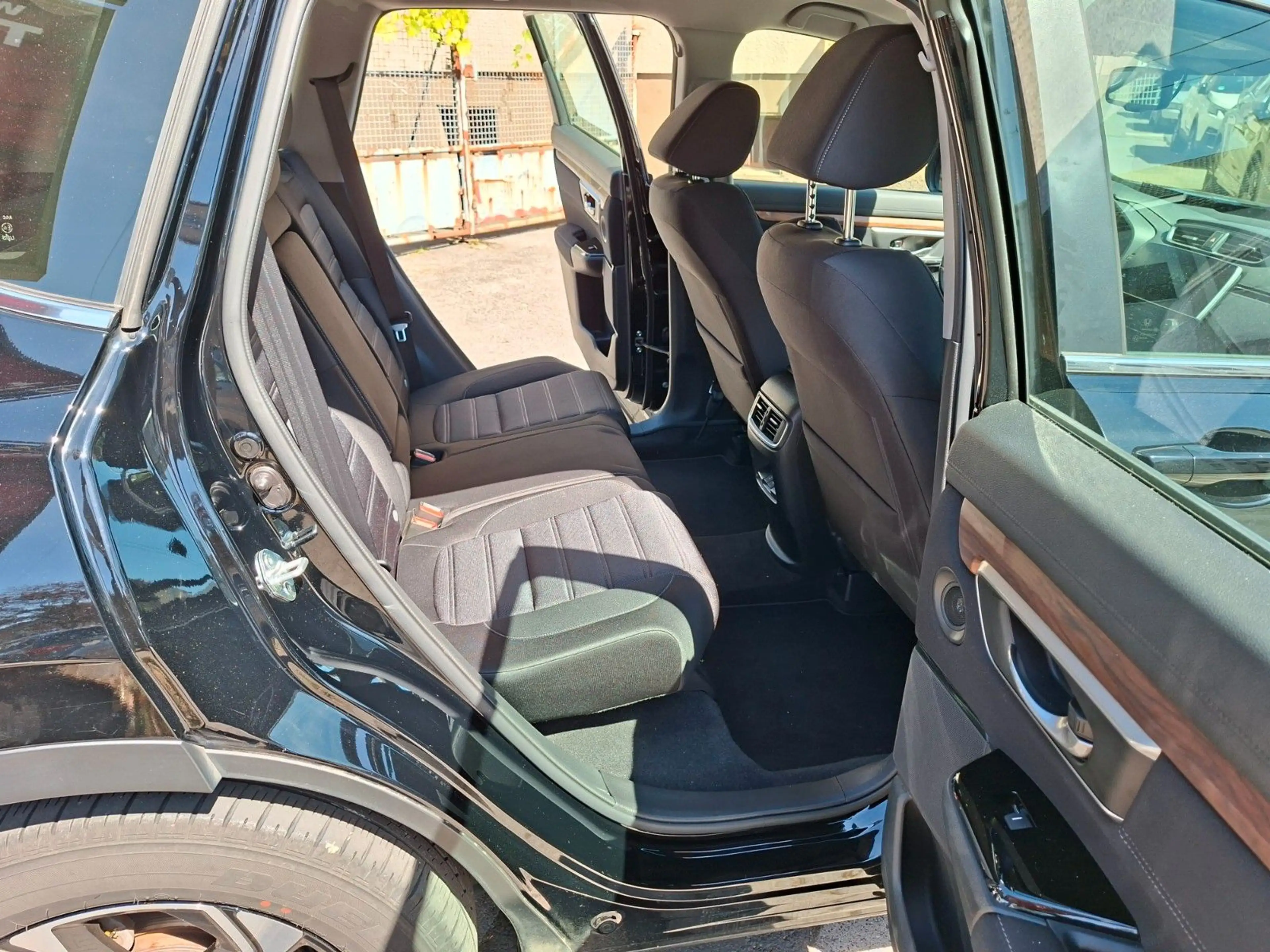 Honda CR-V 2.0 i-MMD HYBRID 2WD Elegance — photo 13