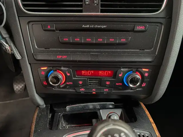 Audi A4 Avant view 15