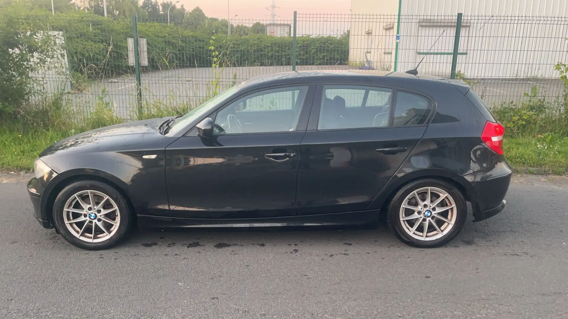 BMW 116 116d 115 ch Confort - 1